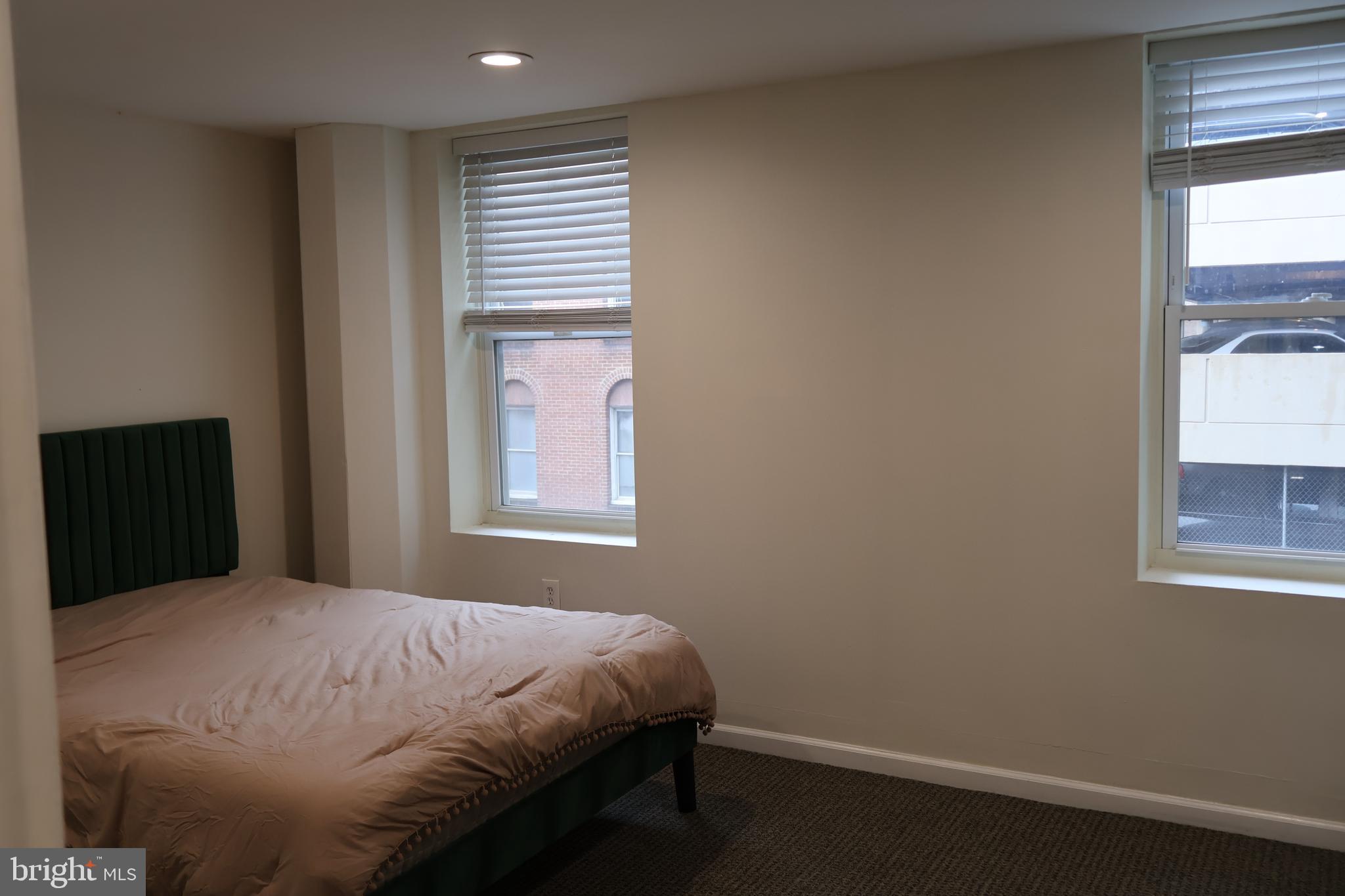 CENTER CITY - Residential Lease