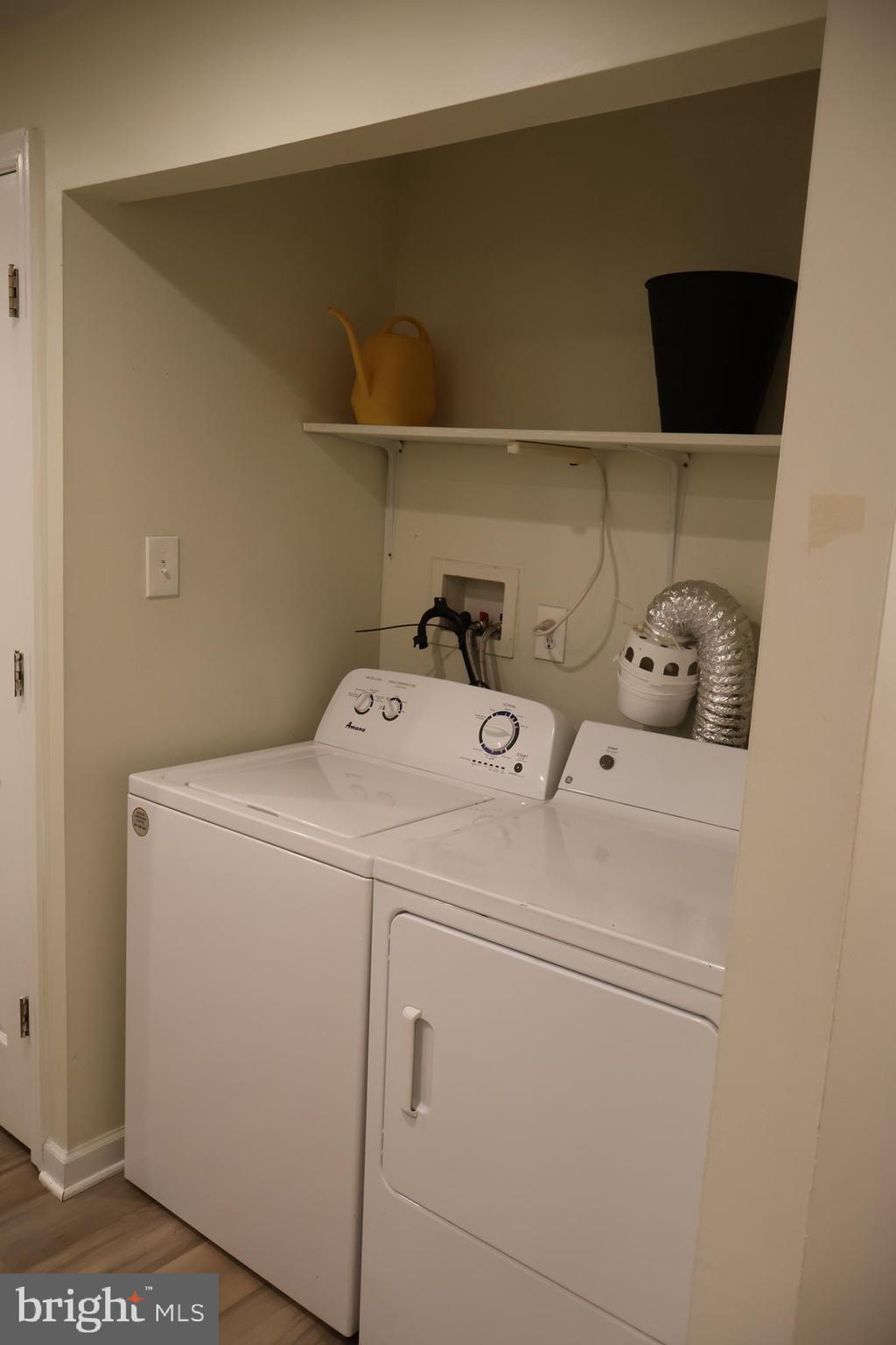 CENTER CITY - Residential Lease