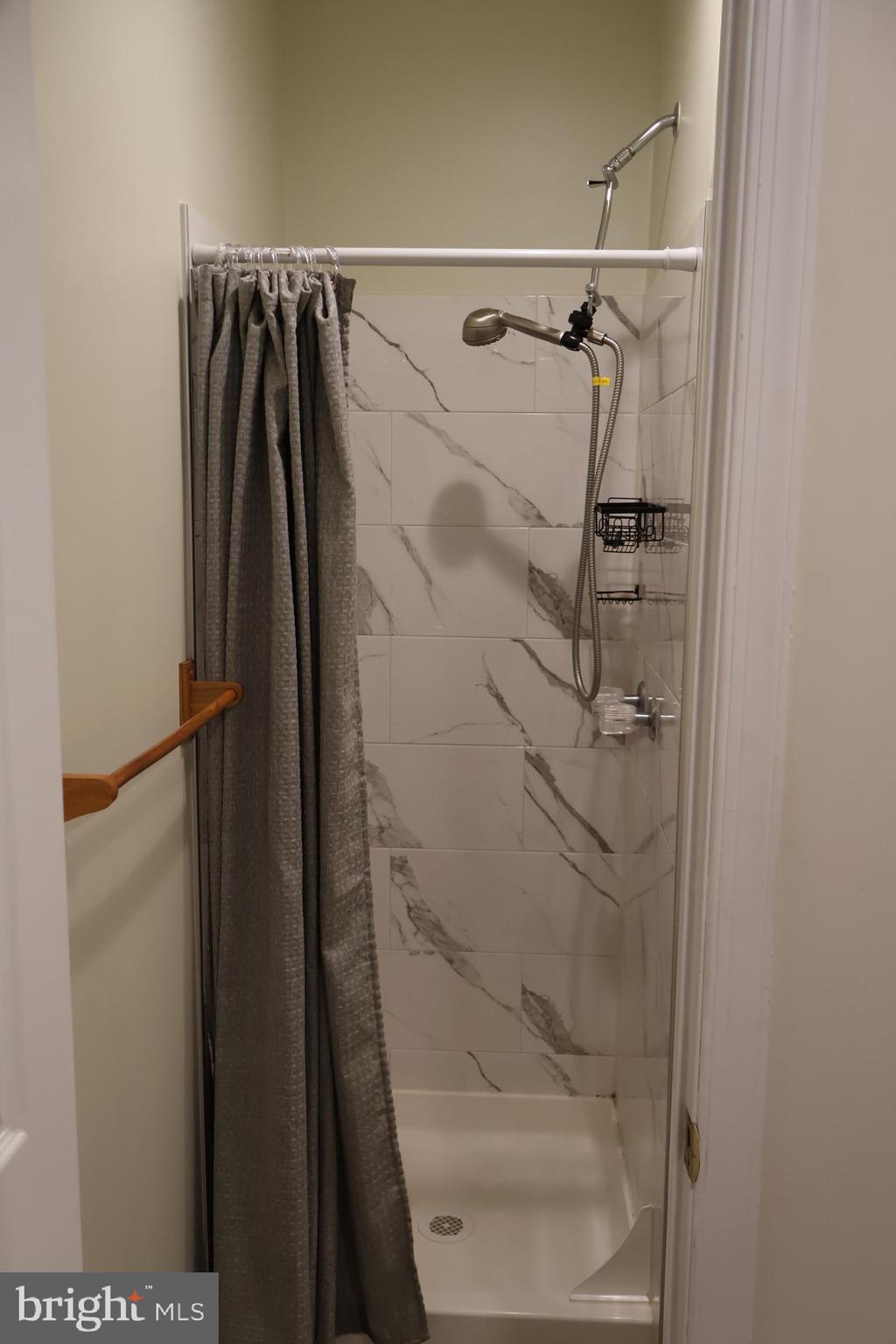 CENTER CITY - Residential Lease