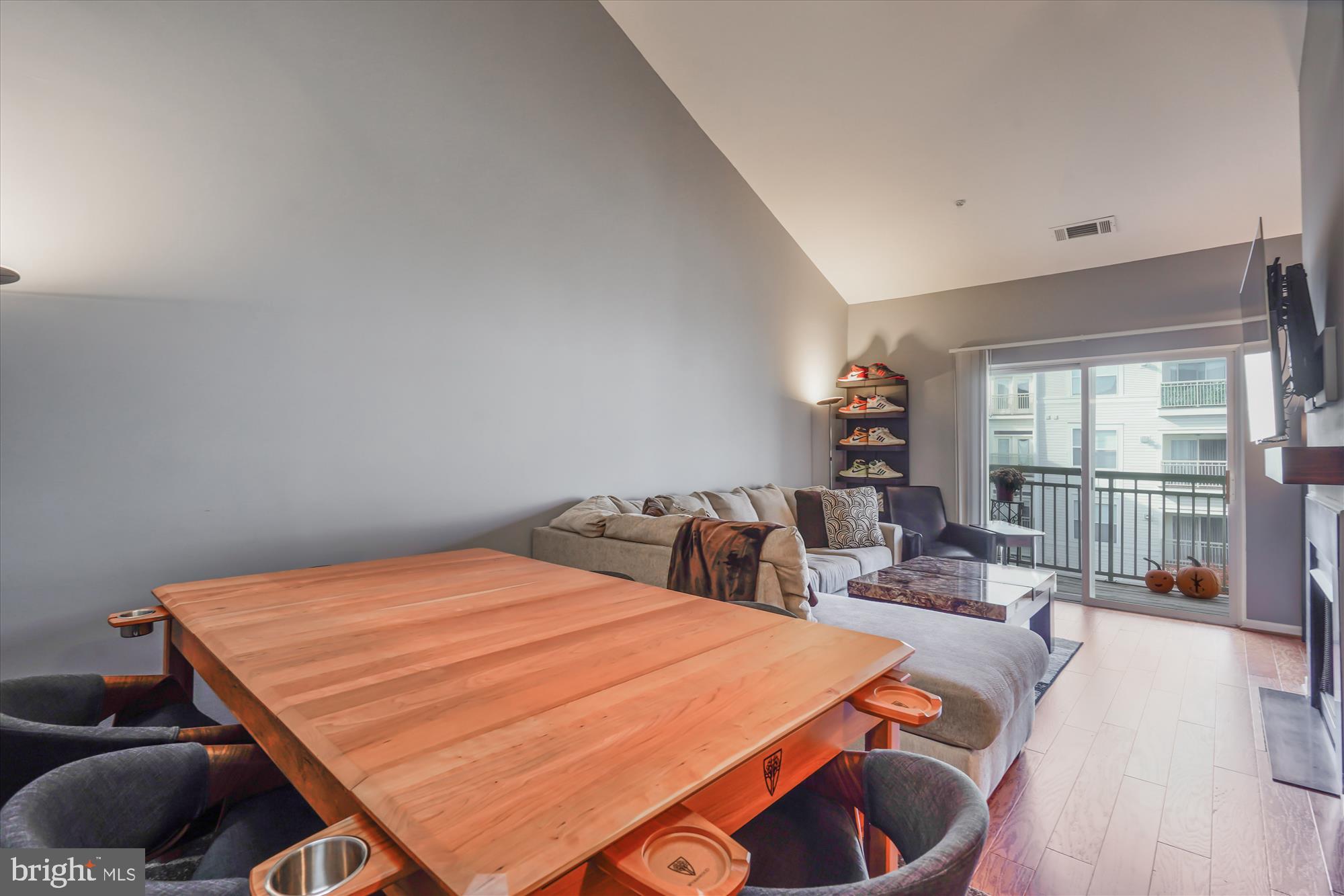 2791 CENTERBORO DRIVE 484