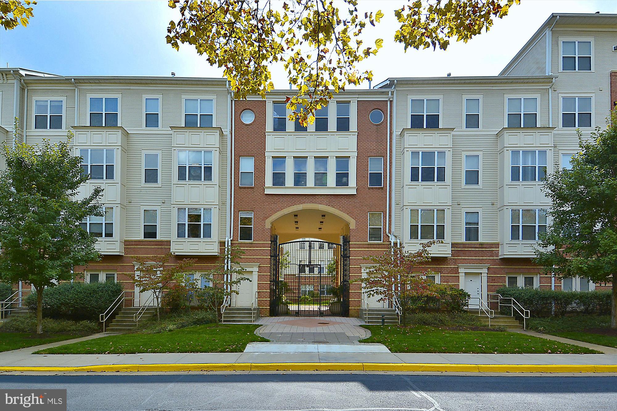 MARQUIS AT VIENNA STATION - Residential