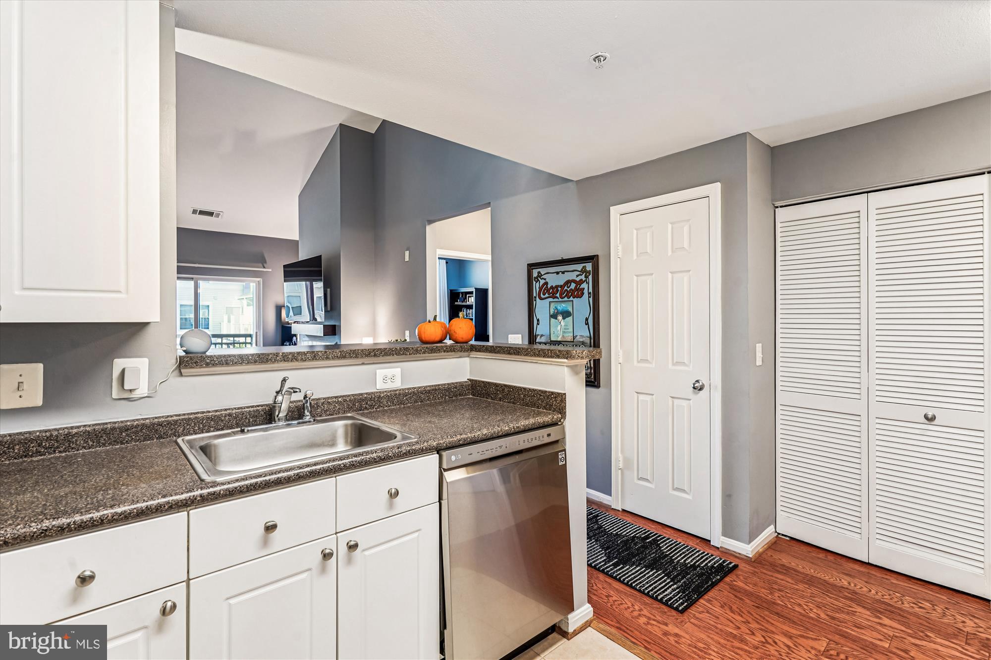 2791 CENTERBORO DRIVE 484