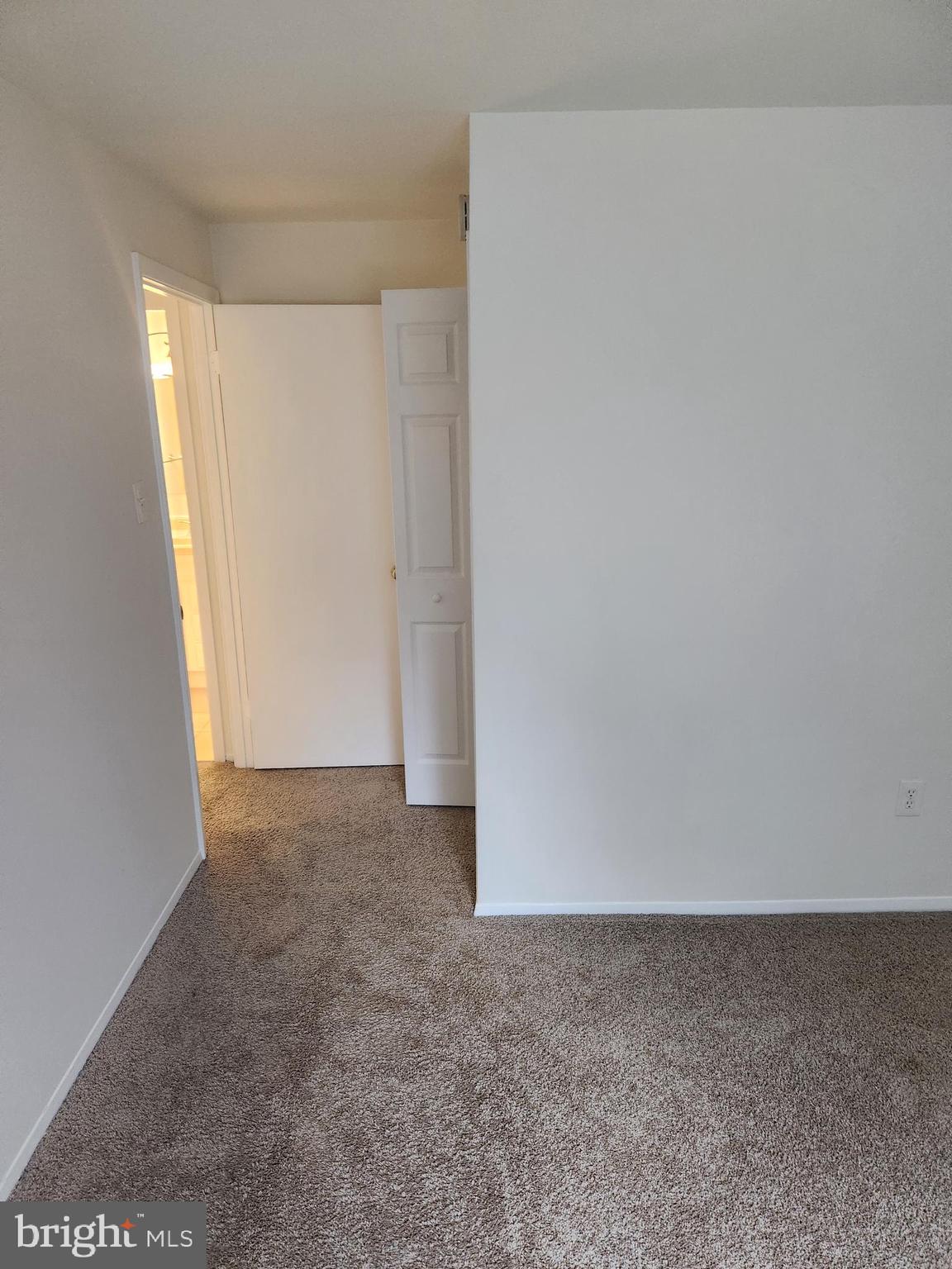 ELKHORN LANDING - Residential Lease