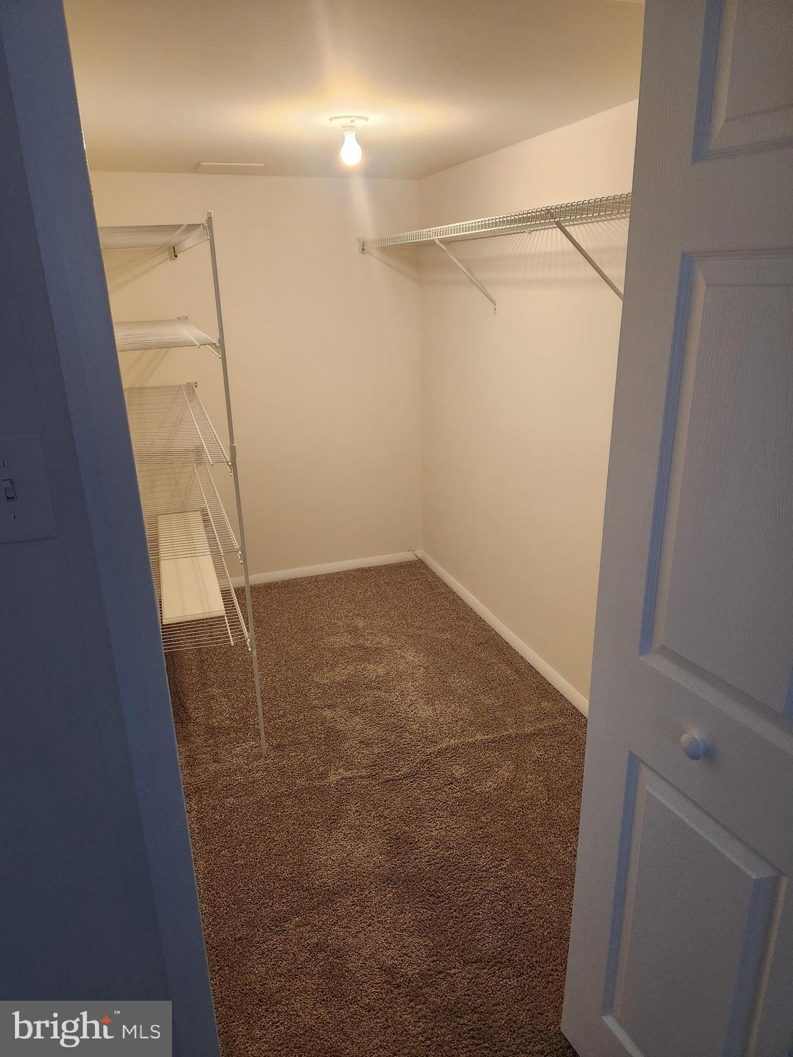 ELKHORN LANDING - Residential Lease