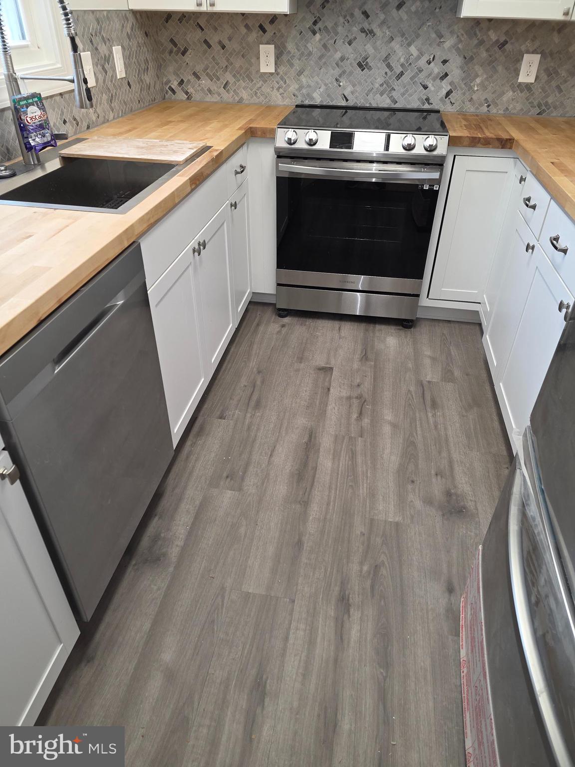 WOODSTREAM EAST - Residential