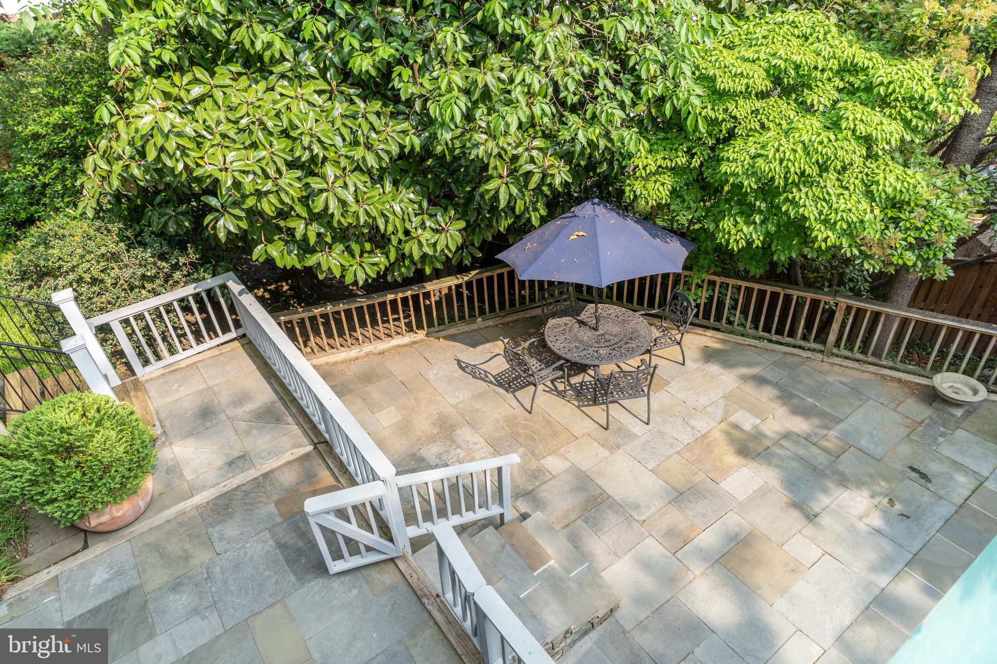 WESTMORELAND HILLS - Residential