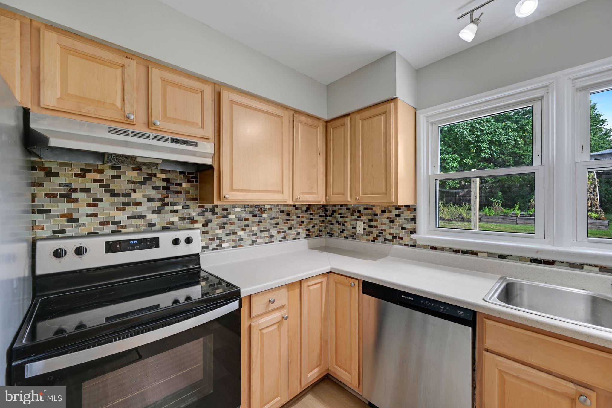 2304 TECUMSEH STREET