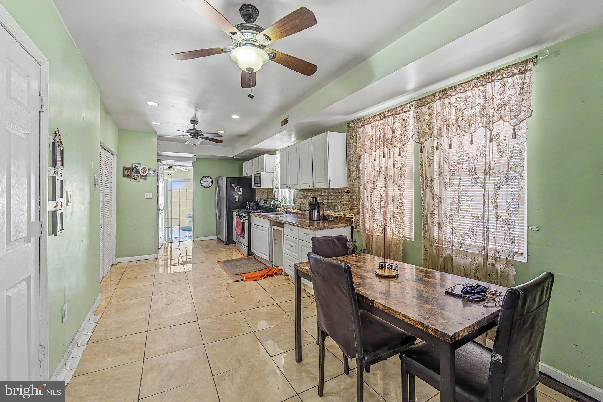 6427 MONMOUTH AVENUE