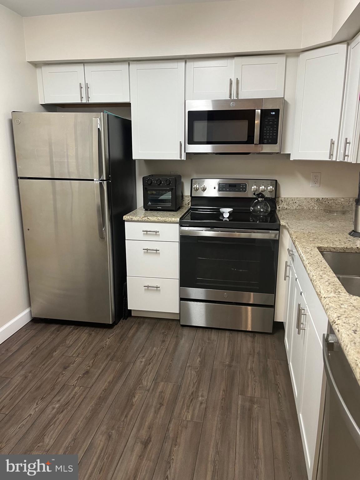 465 PLEASANTON ROAD C33
