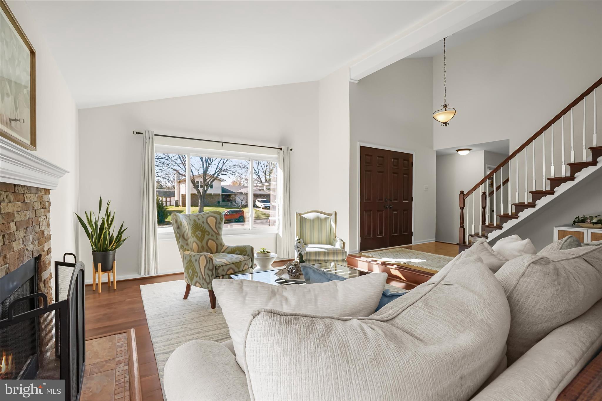 OAK TREE - Residential