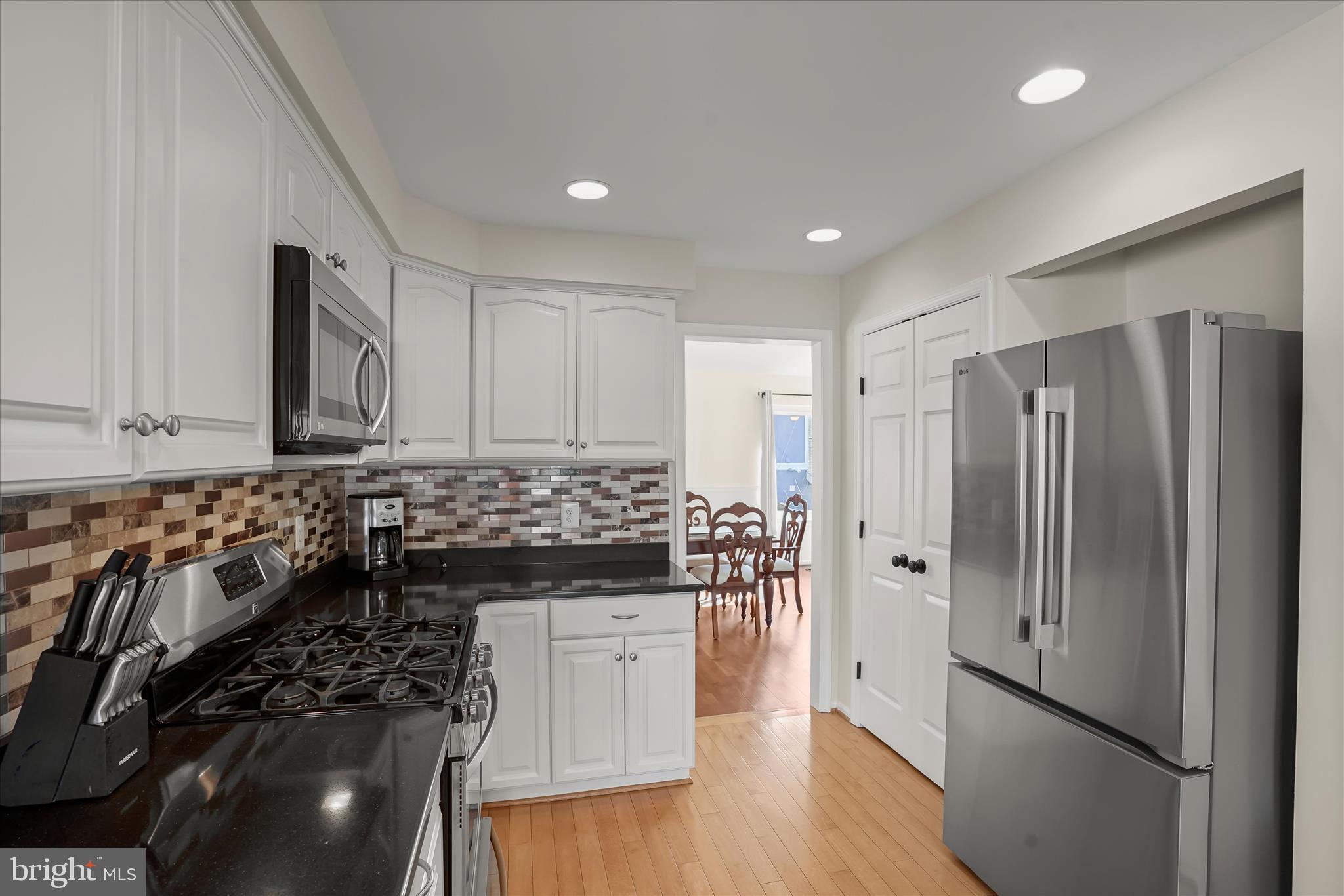 OAK TREE - Residential