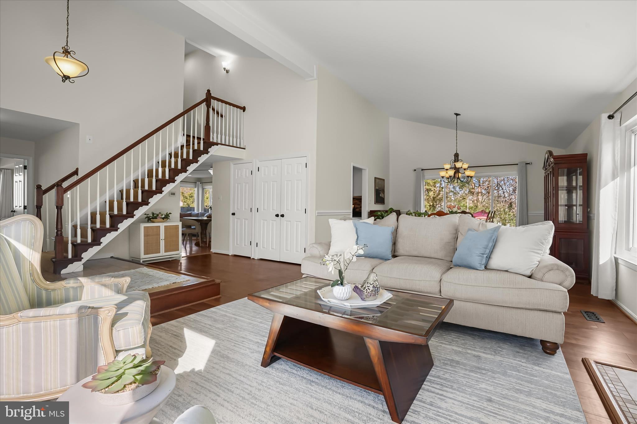 OAK TREE - Residential