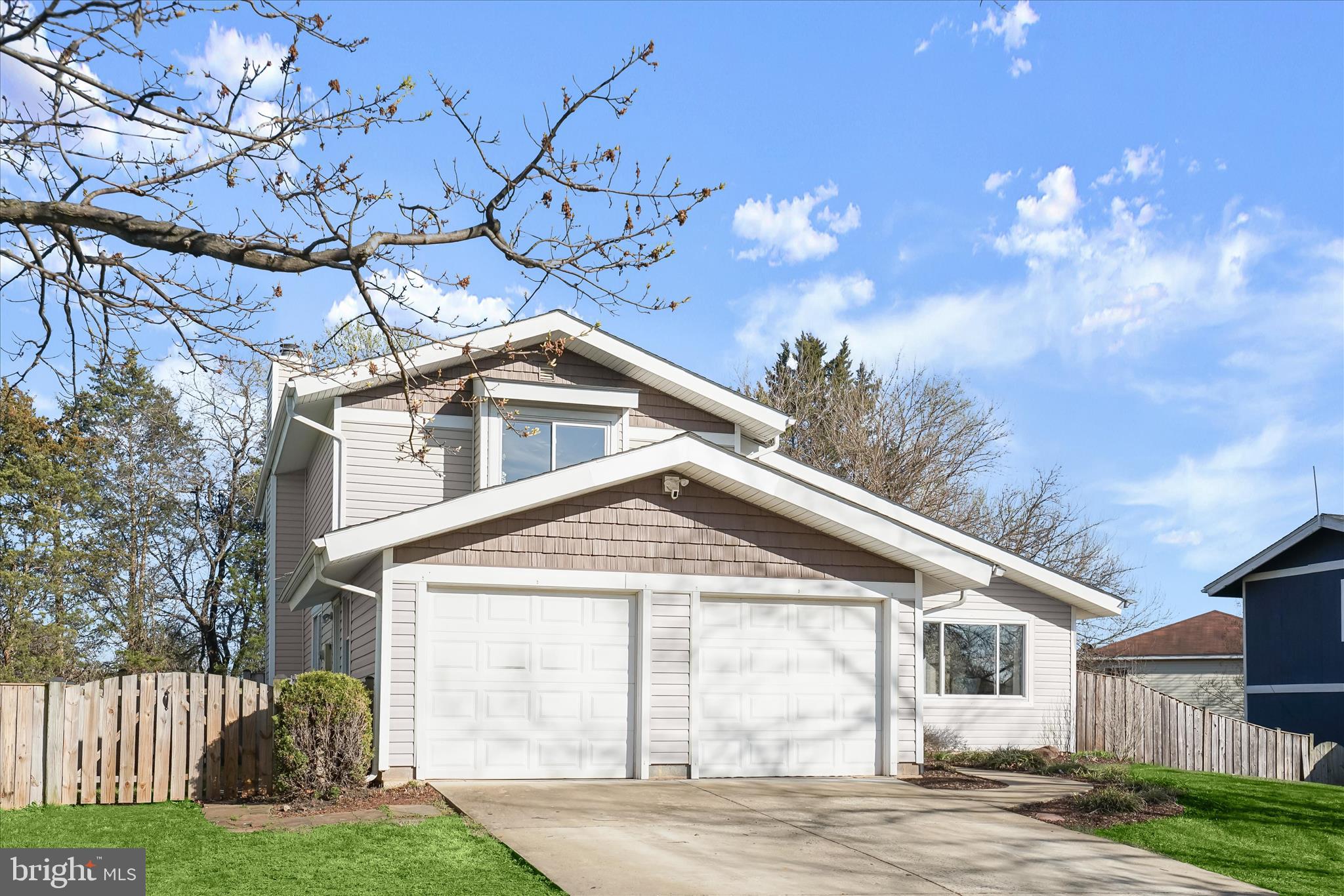 OAK TREE - Residential