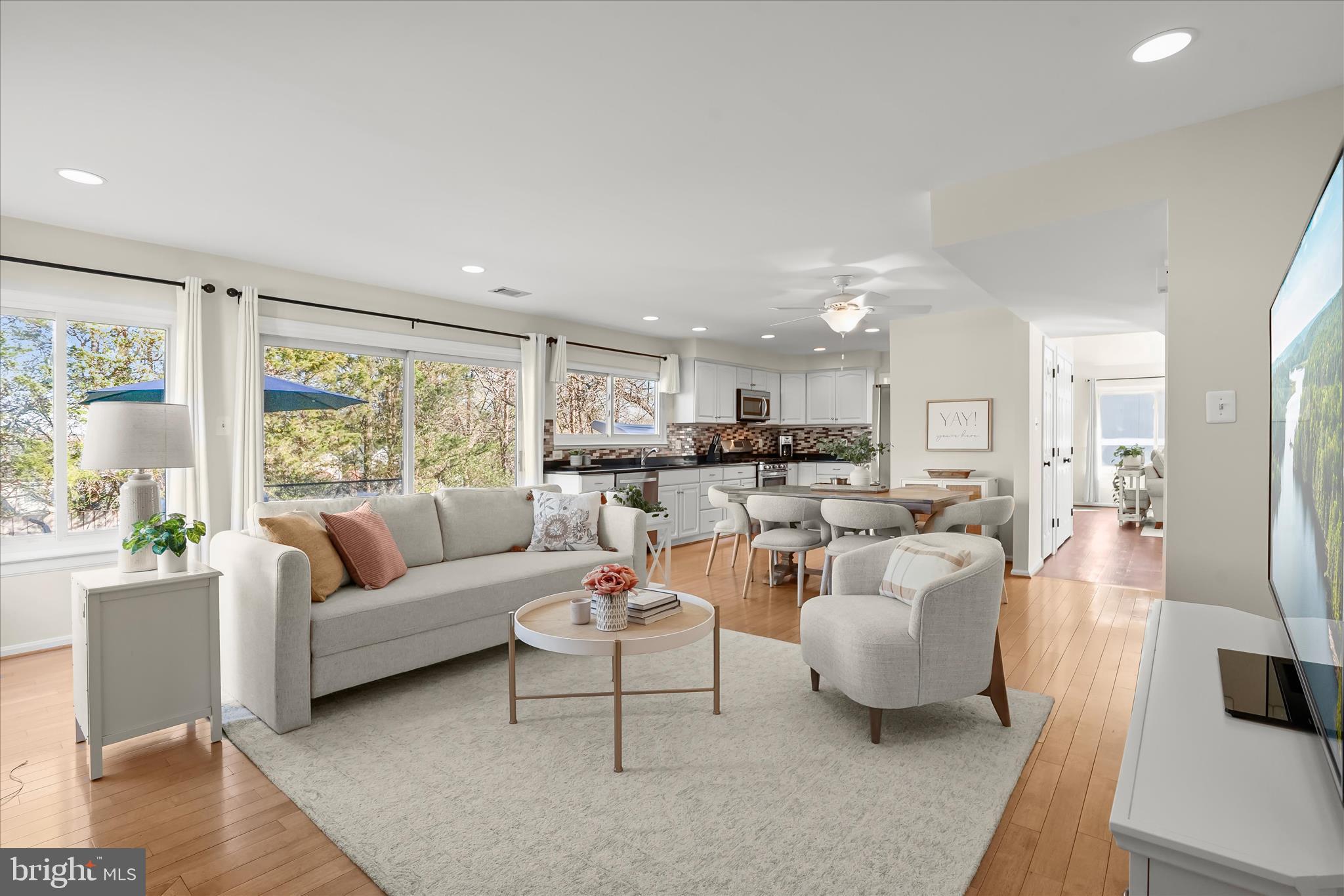 OAK TREE - Residential