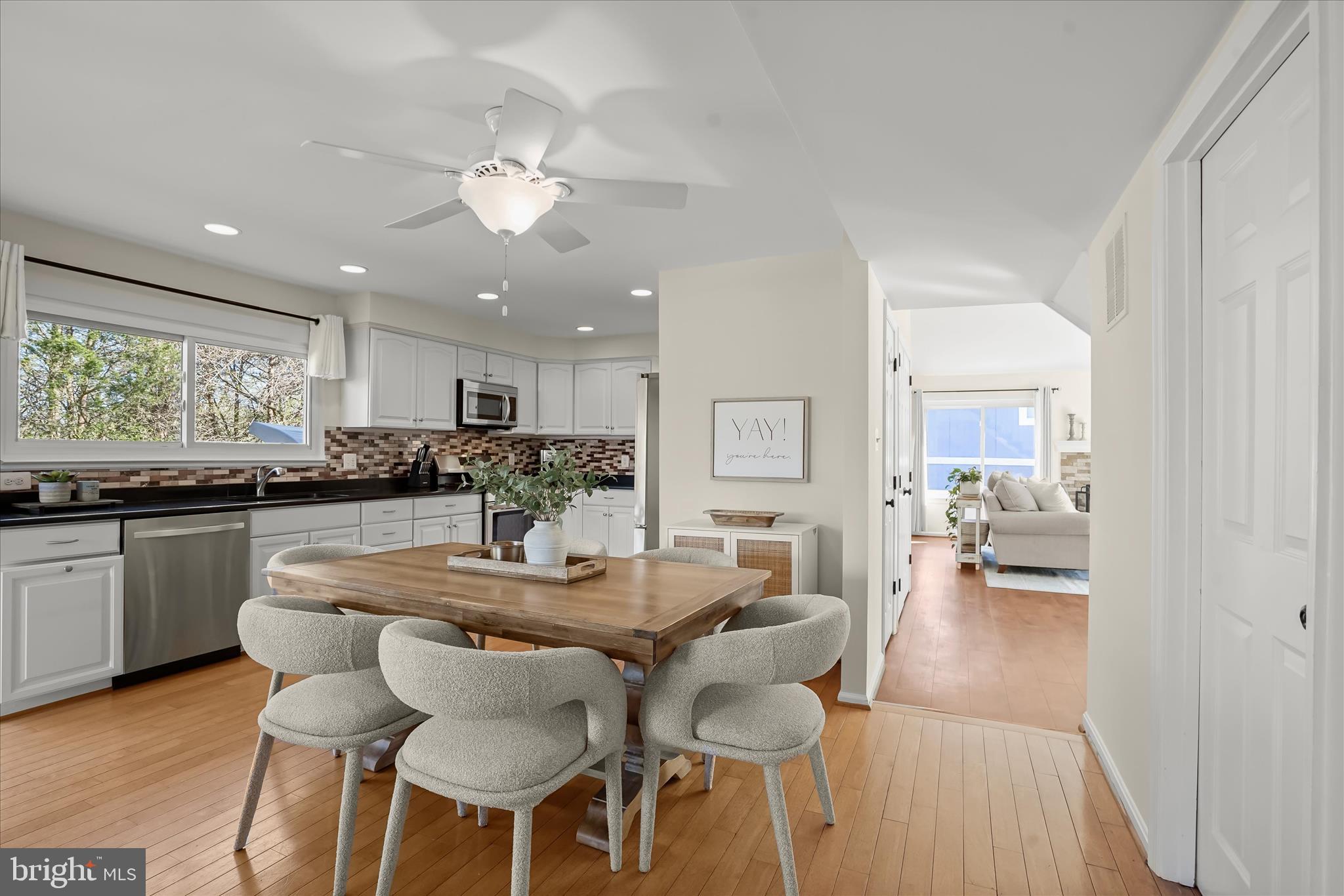 OAK TREE - Residential