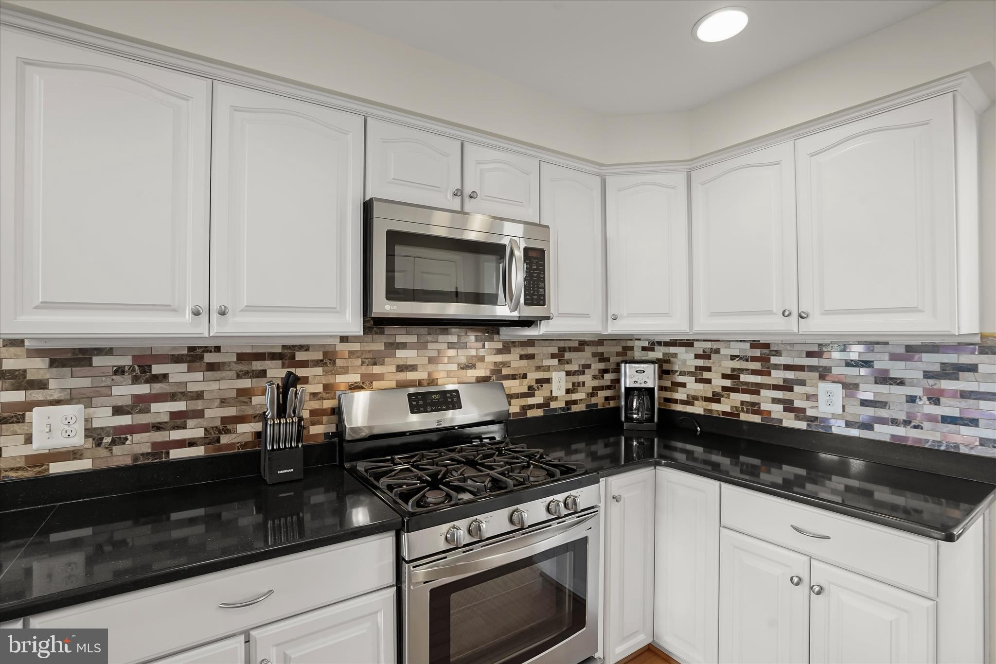 OAK TREE - Residential