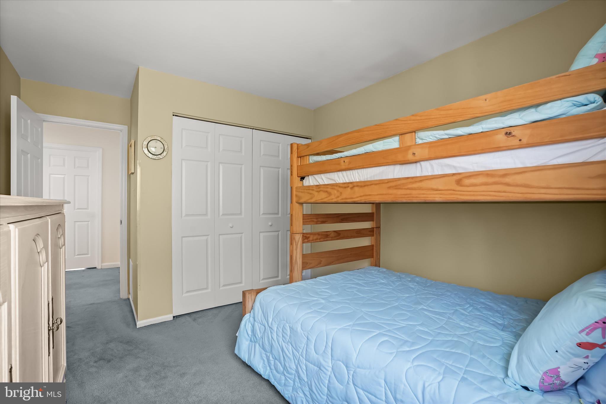 OAK TREE - Residential