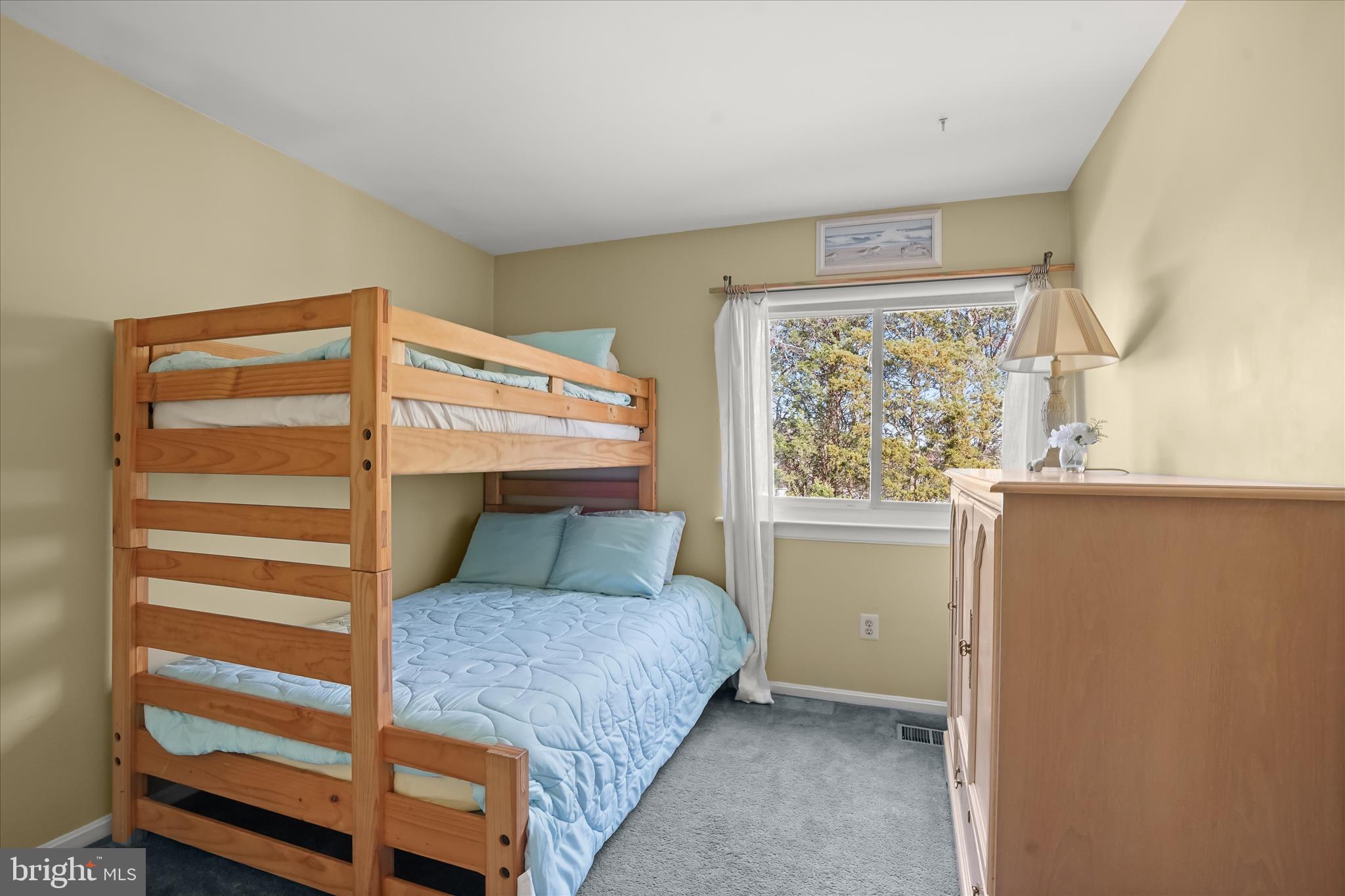 OAK TREE - Residential