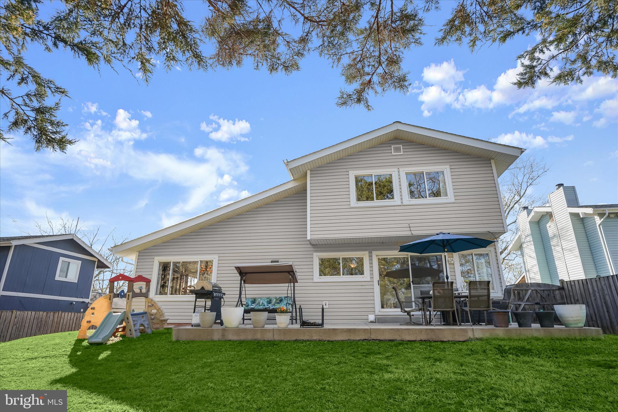 OAK TREE - Residential