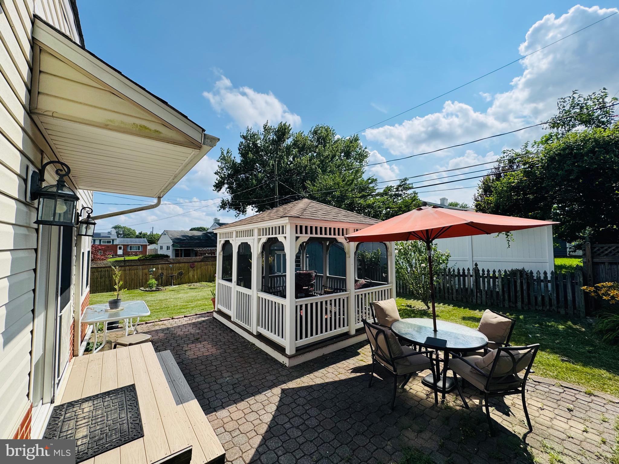 8402 BAYBERRY ROAD