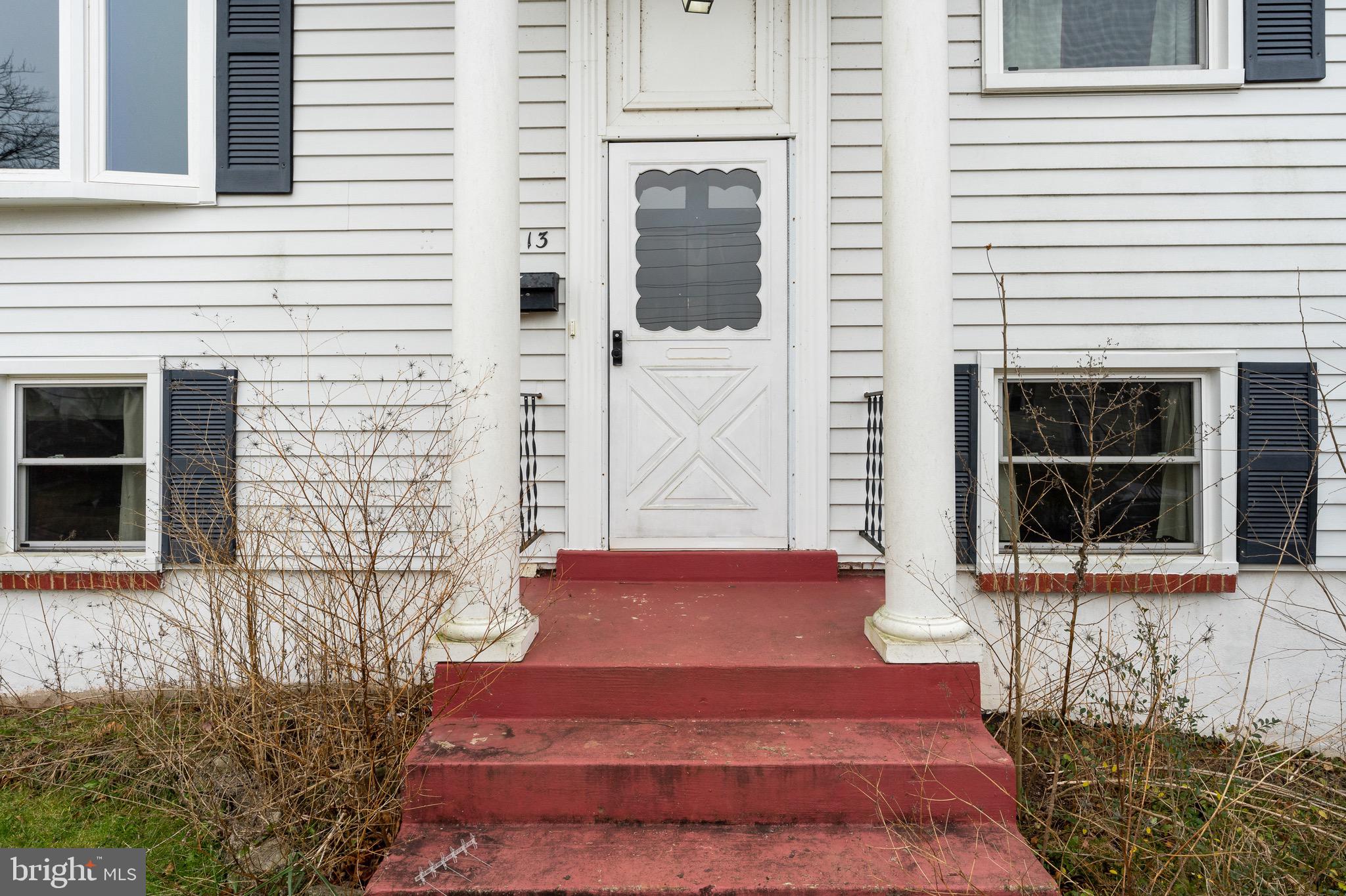 9613 KING GEORGE DRIVE