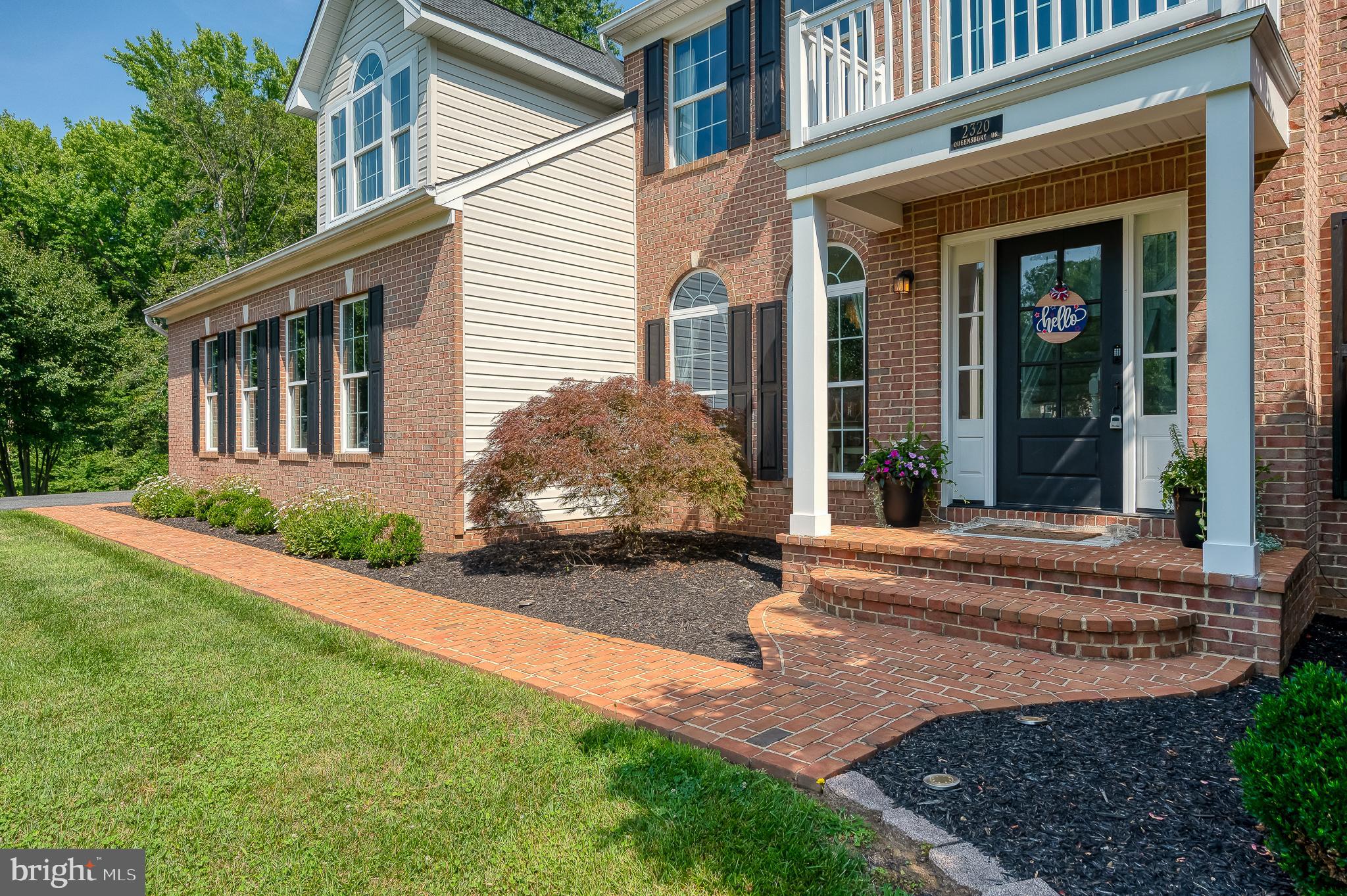 2320 QUEENSBURY DRIVE