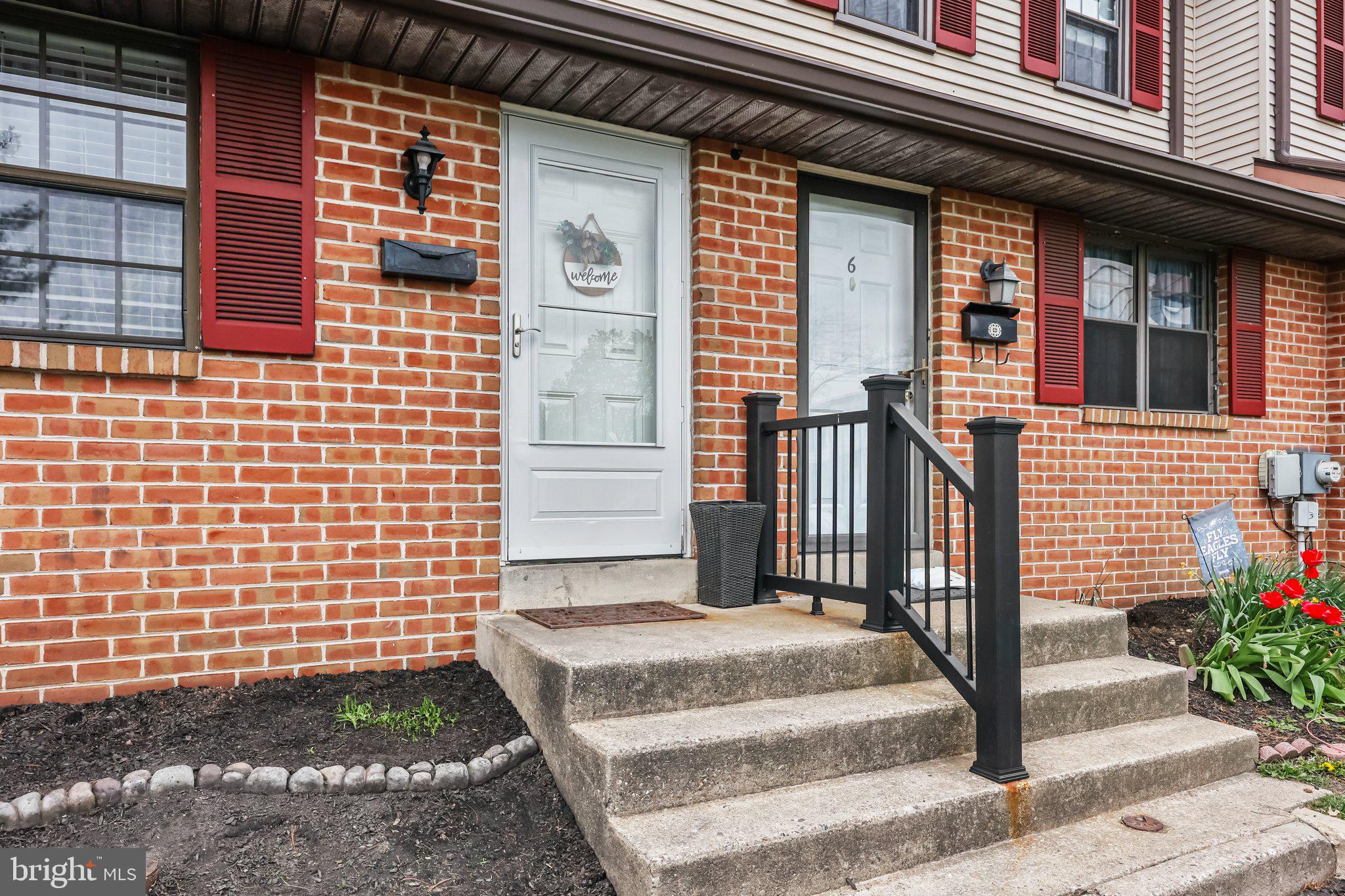 UPLAND VIL - Residential