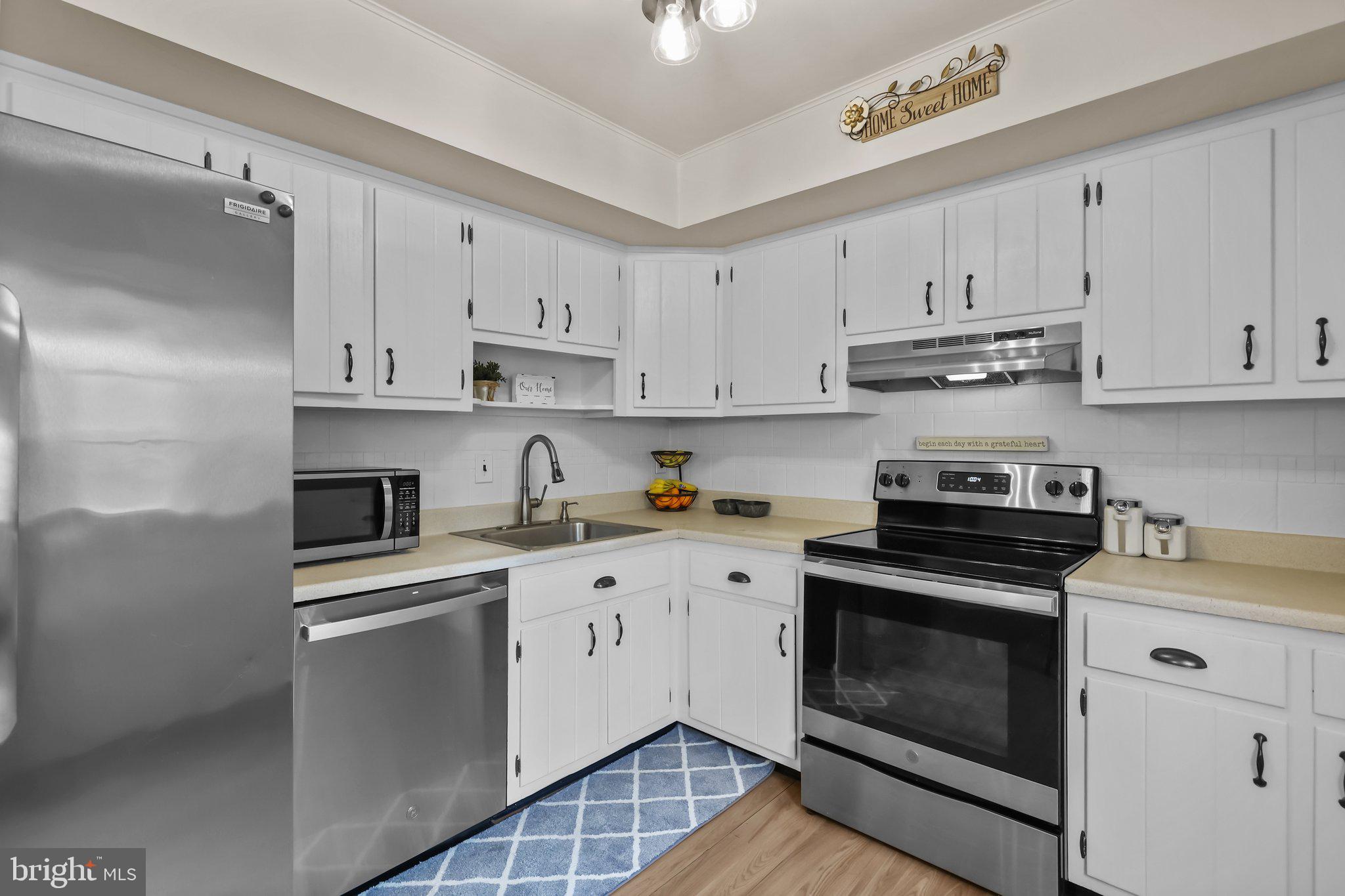 UPLAND VIL - Residential