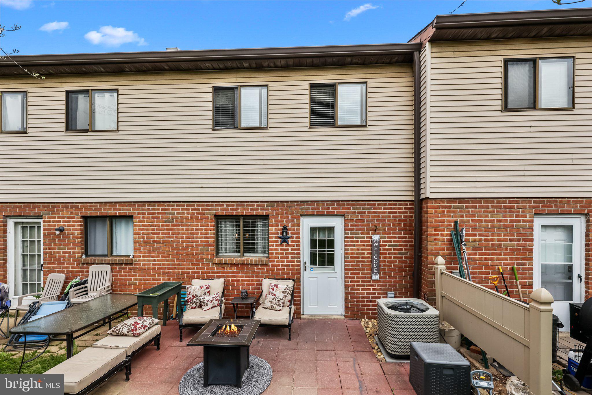 UPLAND VIL - Residential