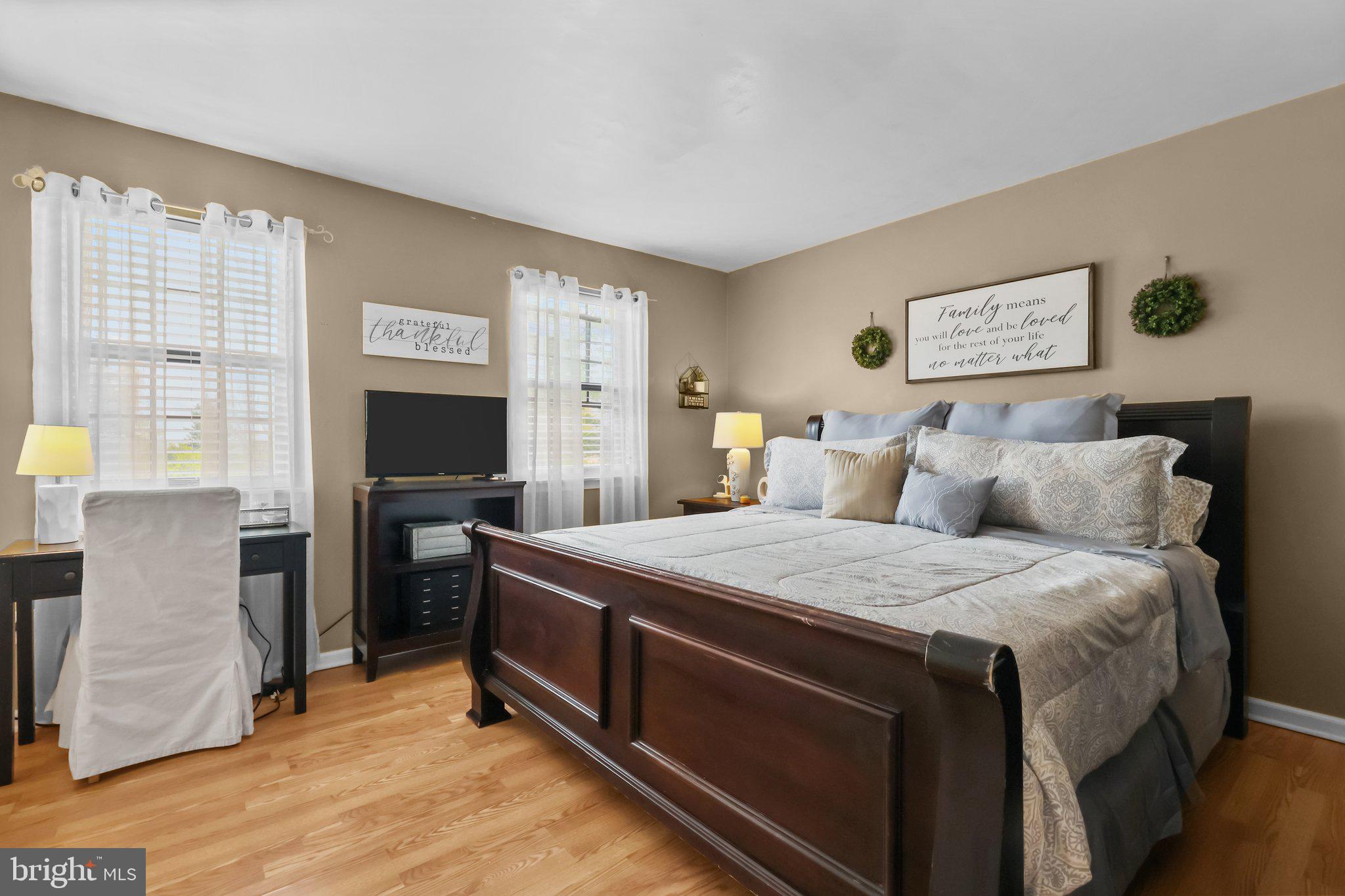 UPLAND VIL - Residential