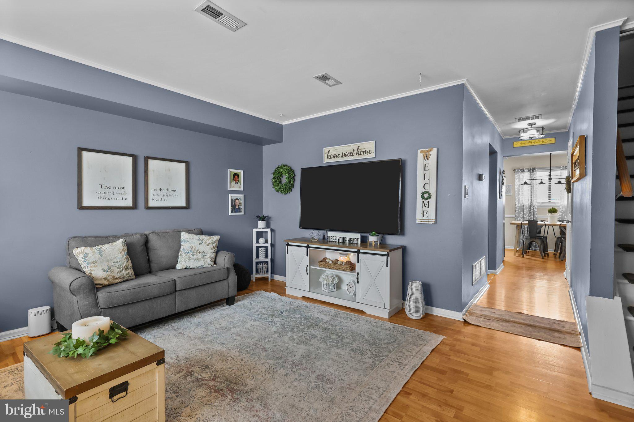 UPLAND VIL - Residential