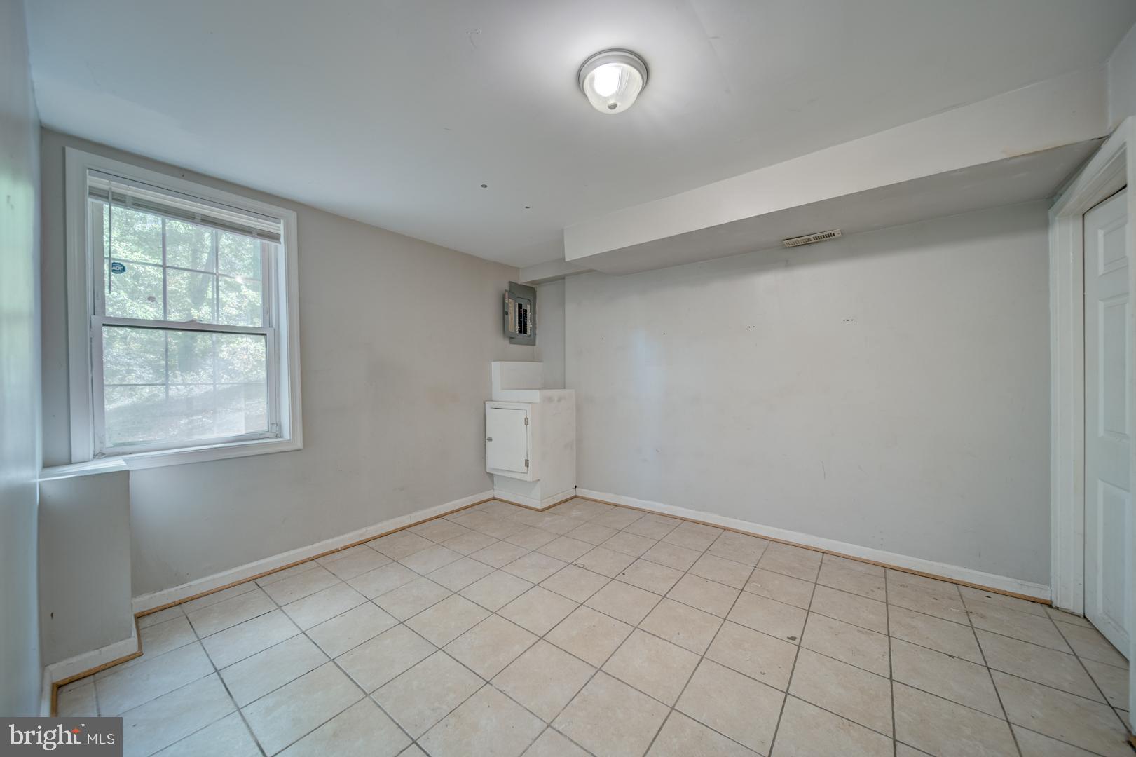 FOREST HEIGHTS - Residential