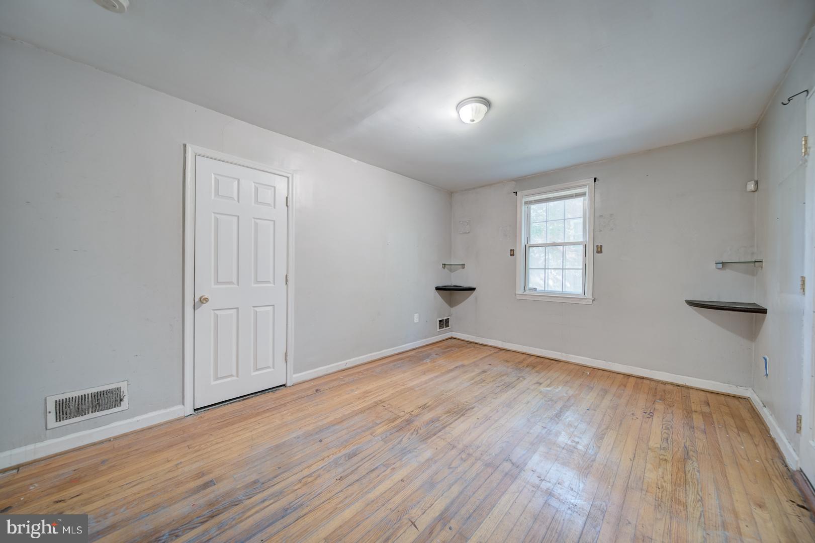 FOREST HEIGHTS - Residential