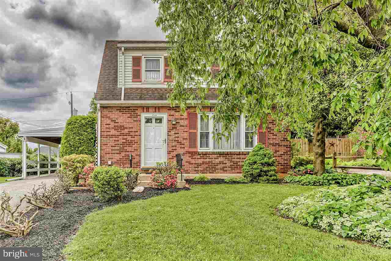 Charming and well kept, this cape cod in West York is move in ready! An attached car port, fire place, and screened in porch are just a few of the amenities you'll enjoy here. A great location with a great yard and lovely landscaping. Don't miss this one!