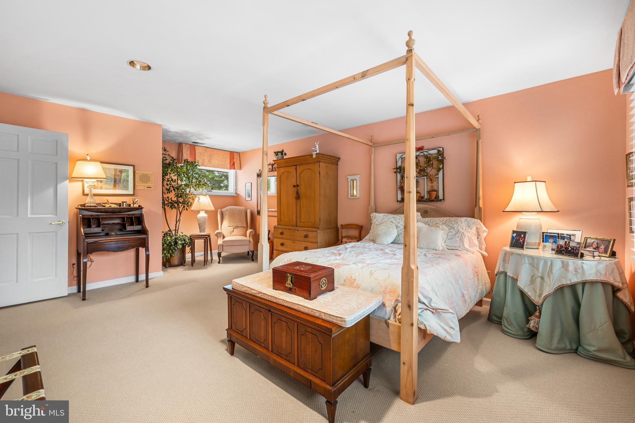 THE MEADOWS OF GREEN SPRING - Residential