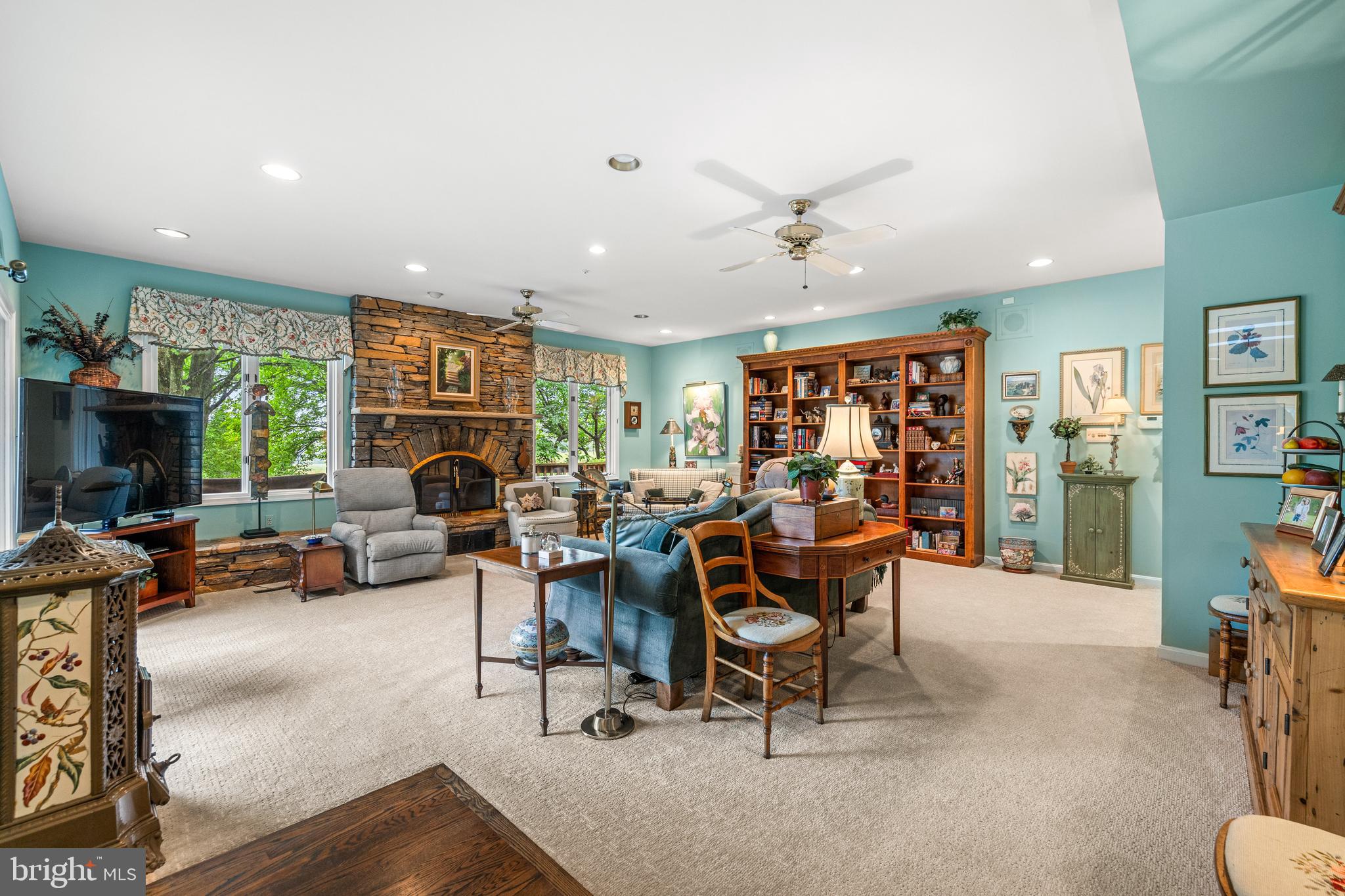 THE MEADOWS OF GREEN SPRING - Residential