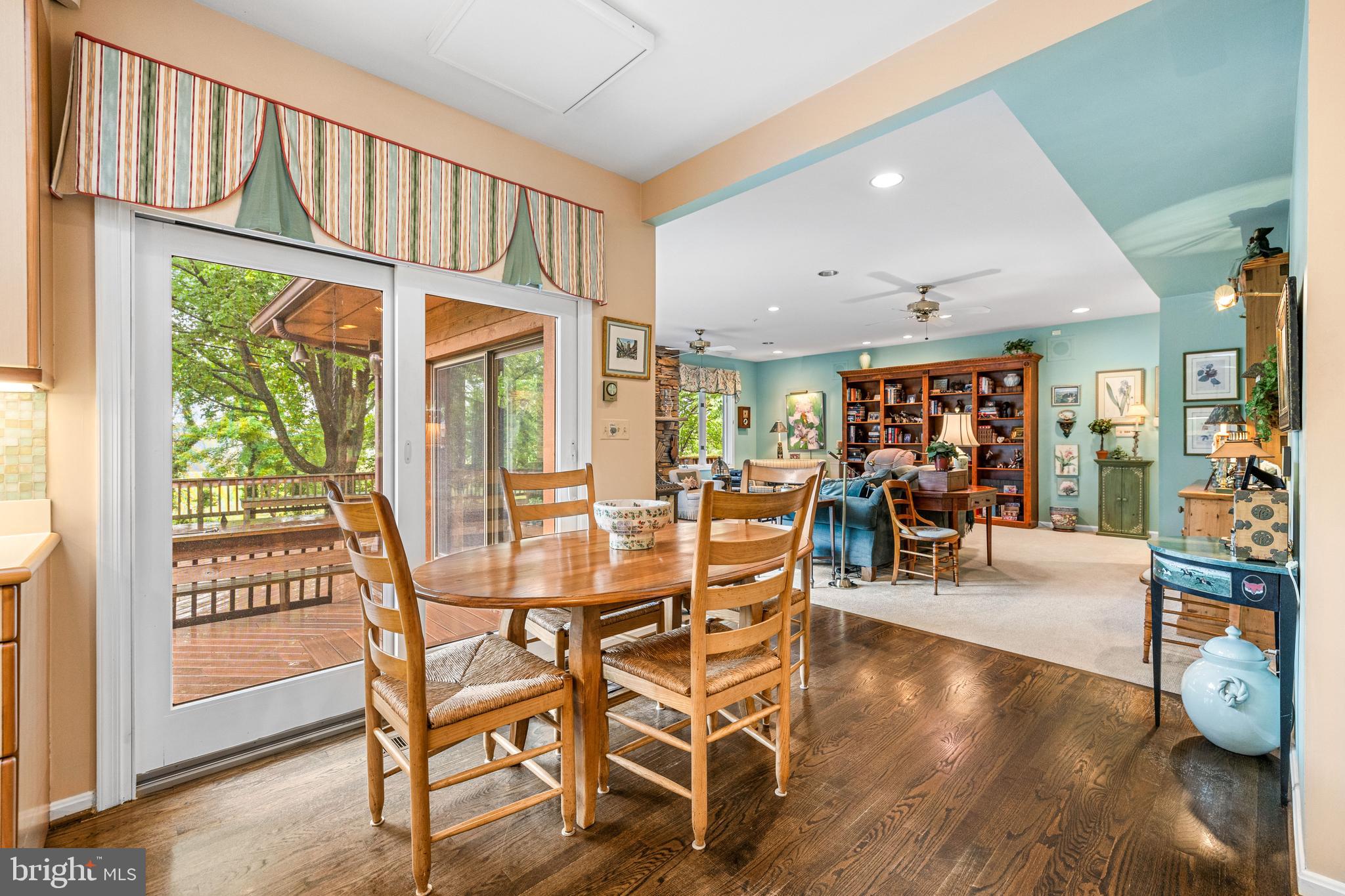 THE MEADOWS OF GREEN SPRING - Residential