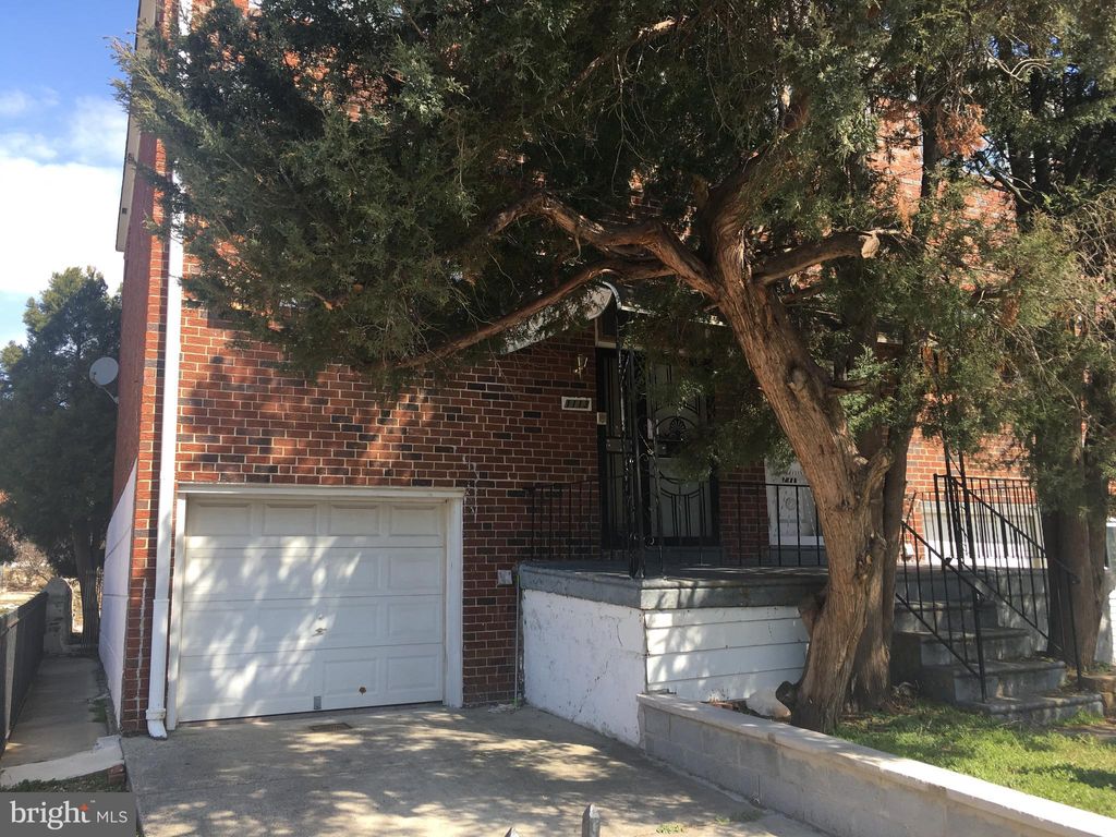 Photo of 1113 W Thompson Street, PHILADELPHIA, PA 19122 (MLS # PAPH2573360)