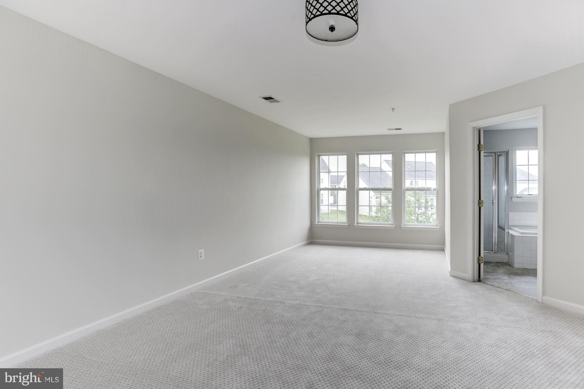 GALYN MANOR - Residential