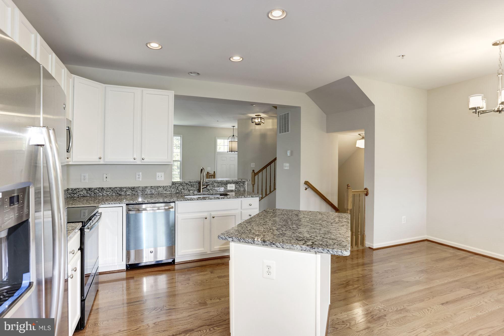 GALYN MANOR - Residential