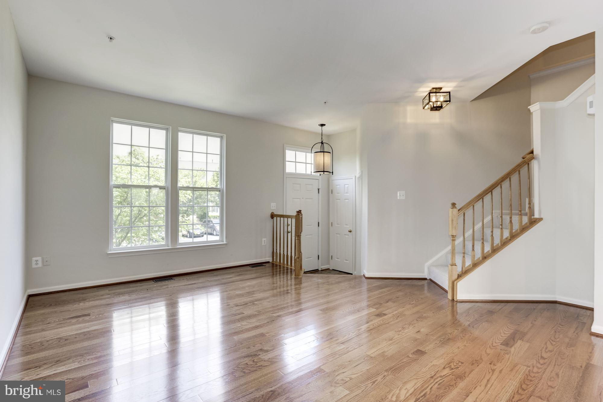 GALYN MANOR - Residential