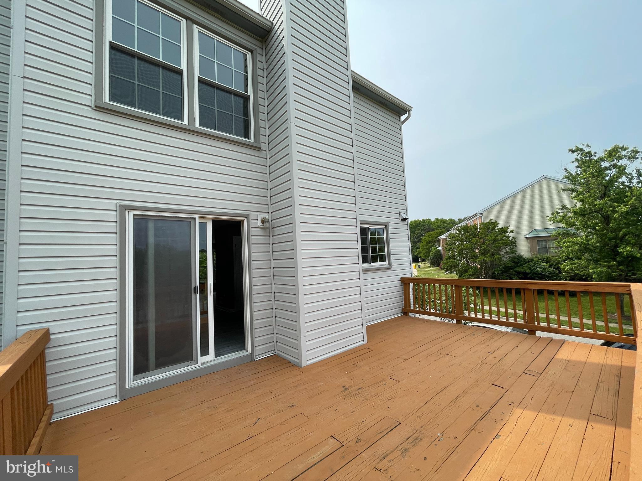 SEVEN OAKS - Residential