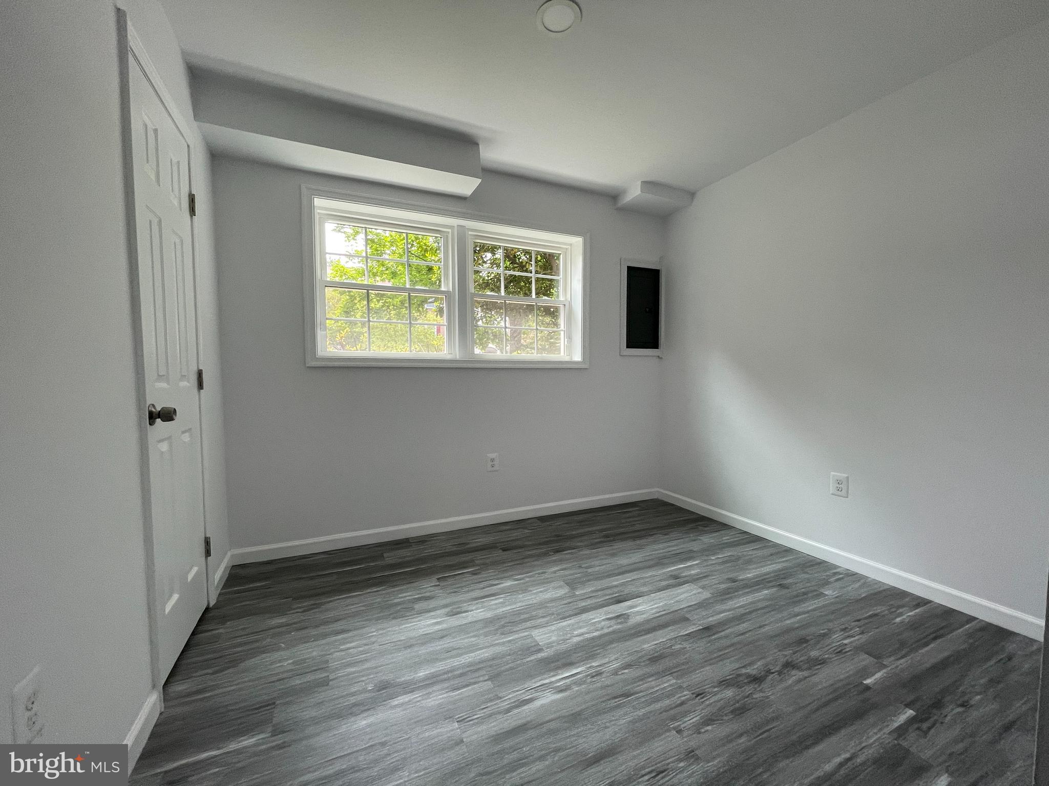 SEVEN OAKS - Residential