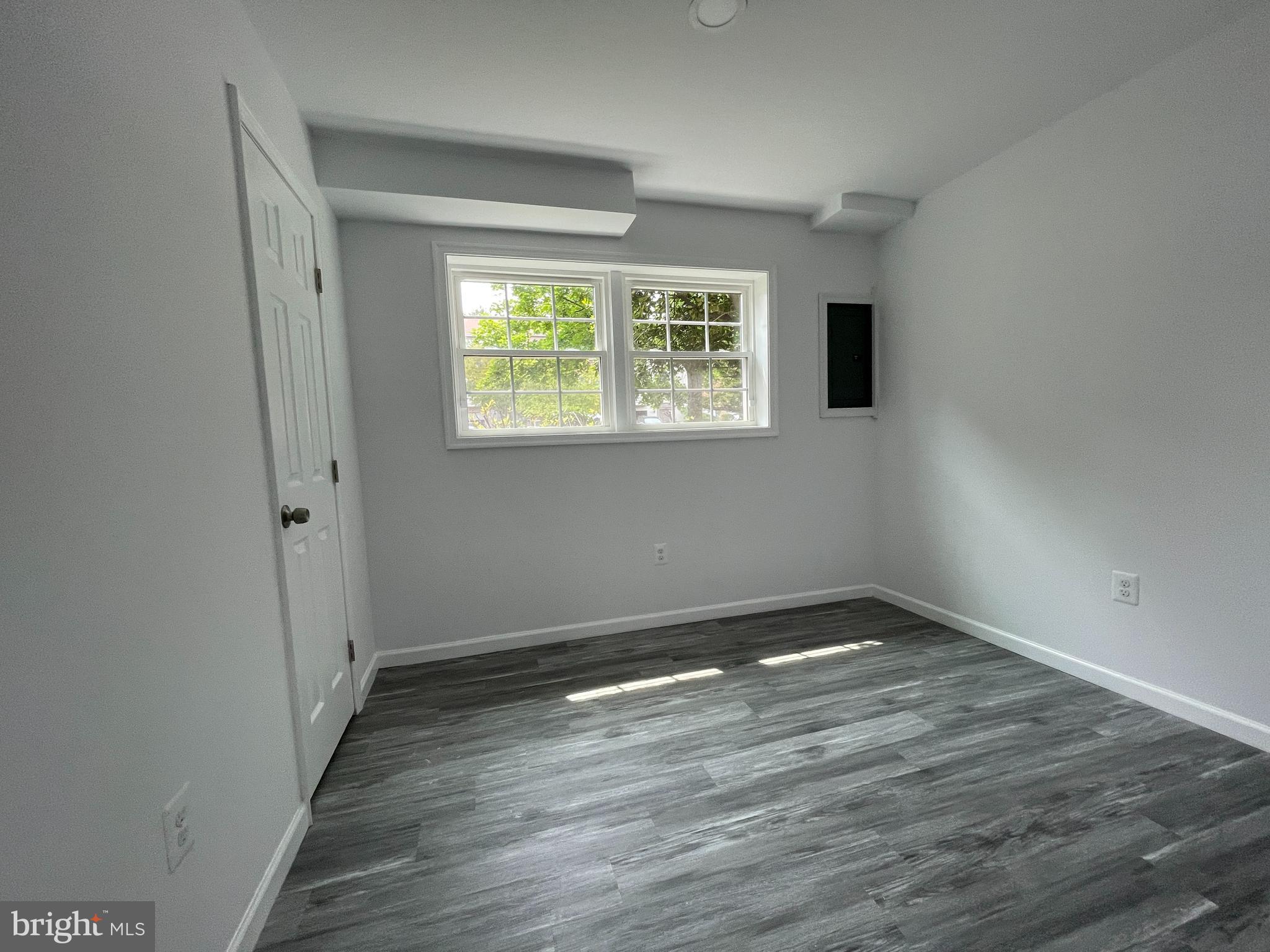 SEVEN OAKS - Residential