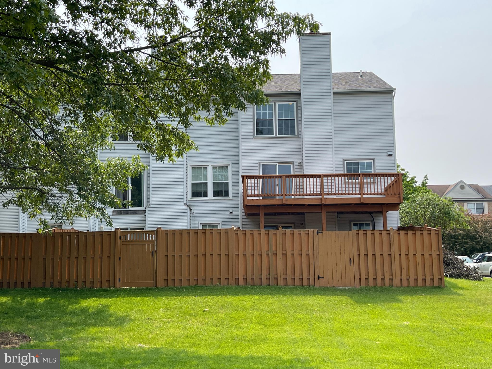 SEVEN OAKS - Residential