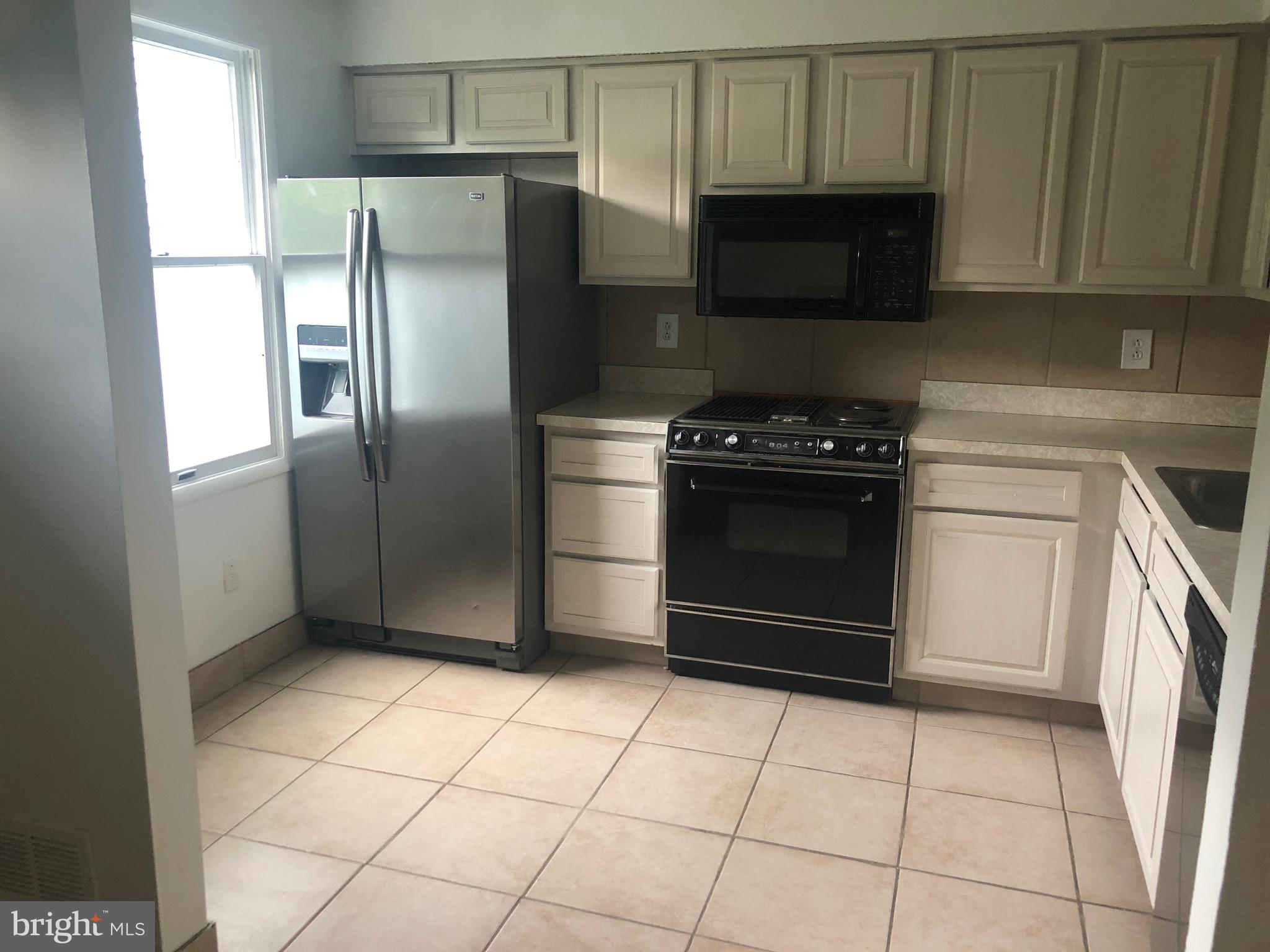 NEWINGTON FOREST - Residential Lease