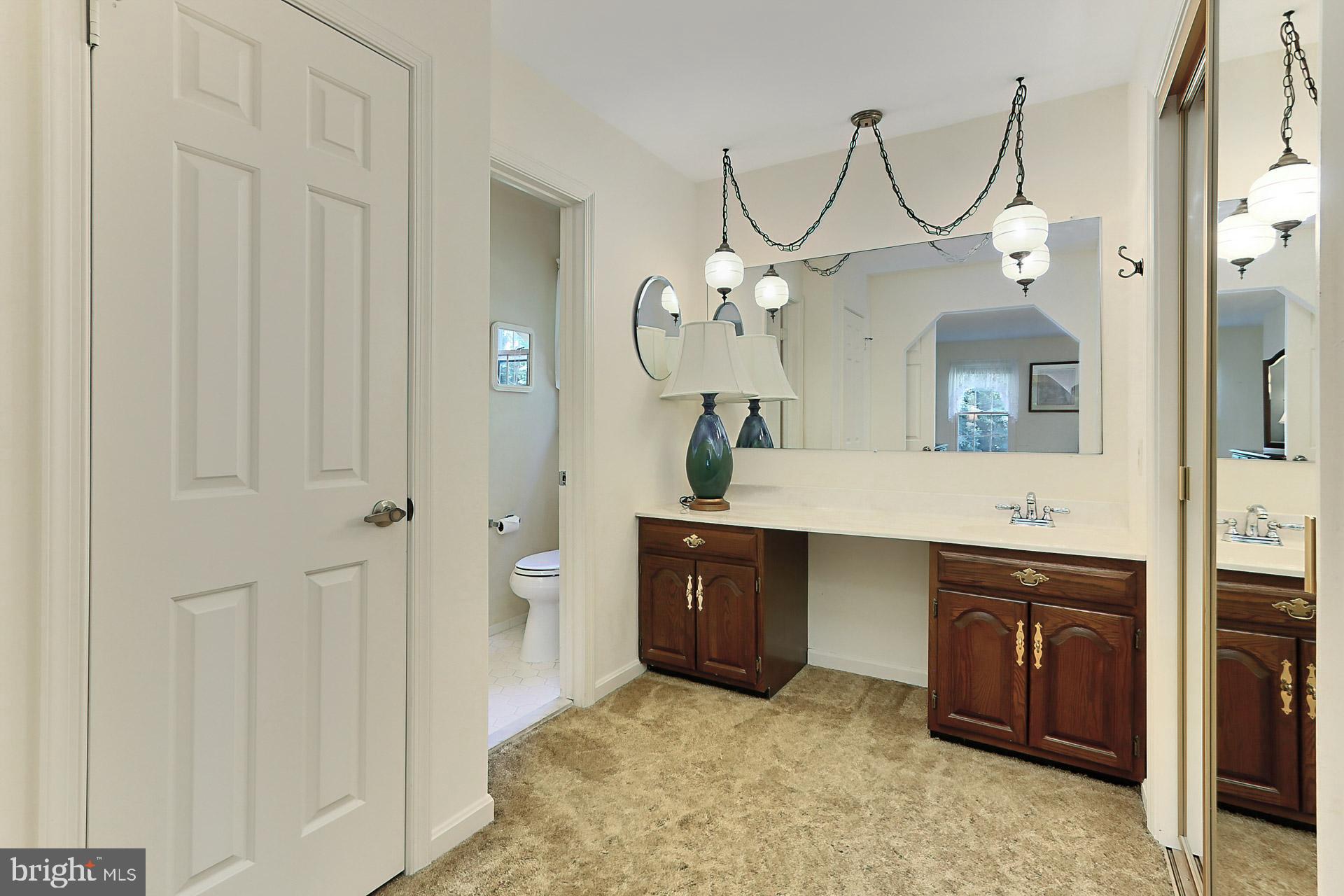 FAIRFAX STATION - Residential