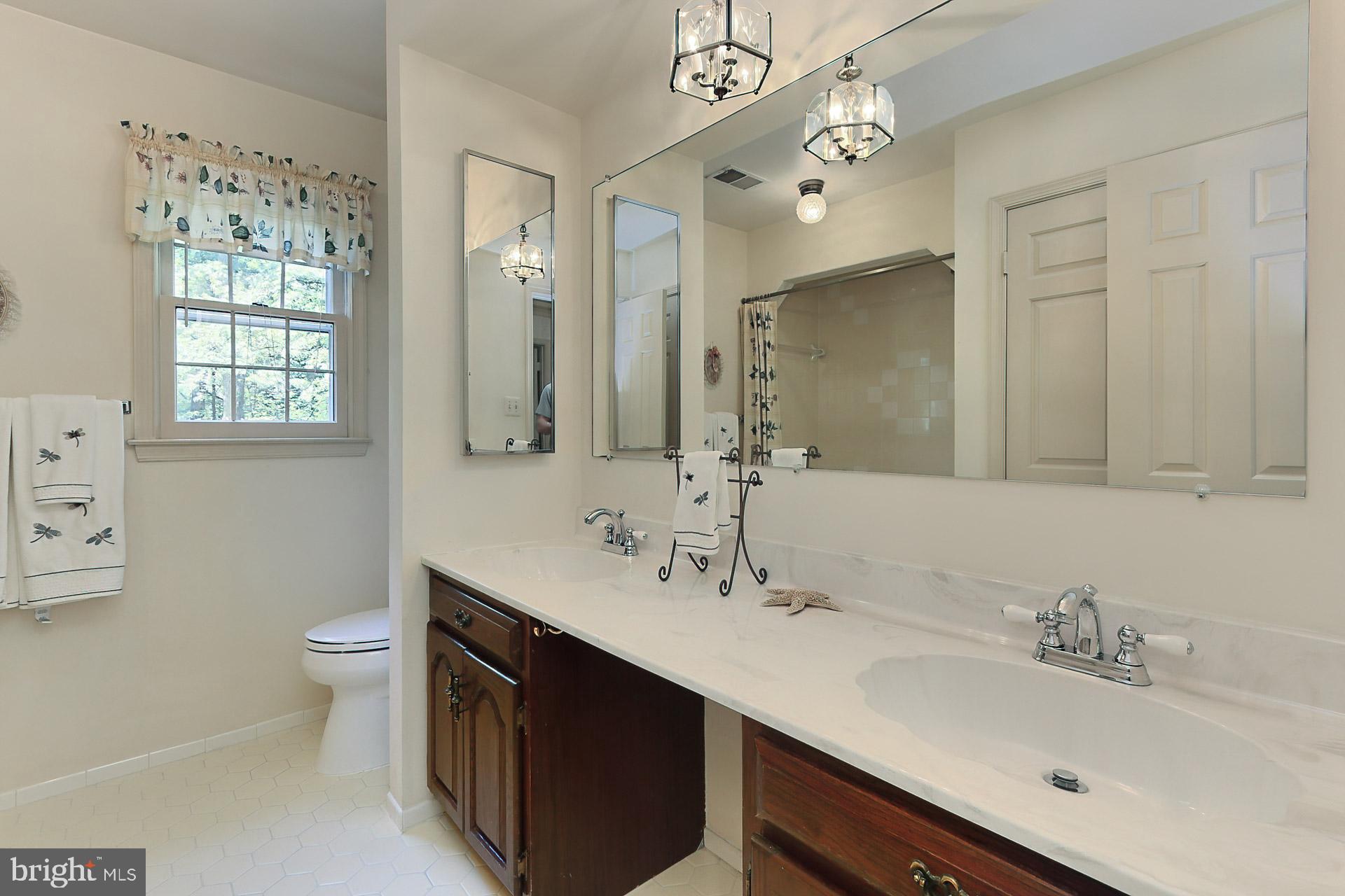 FAIRFAX STATION - Residential