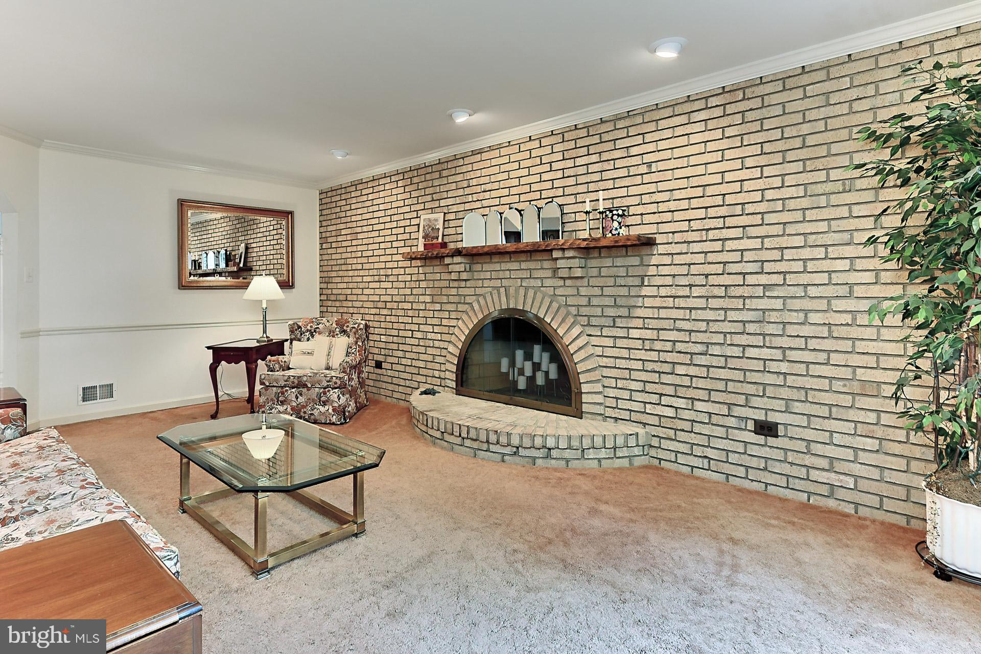 FAIRFAX STATION - Residential