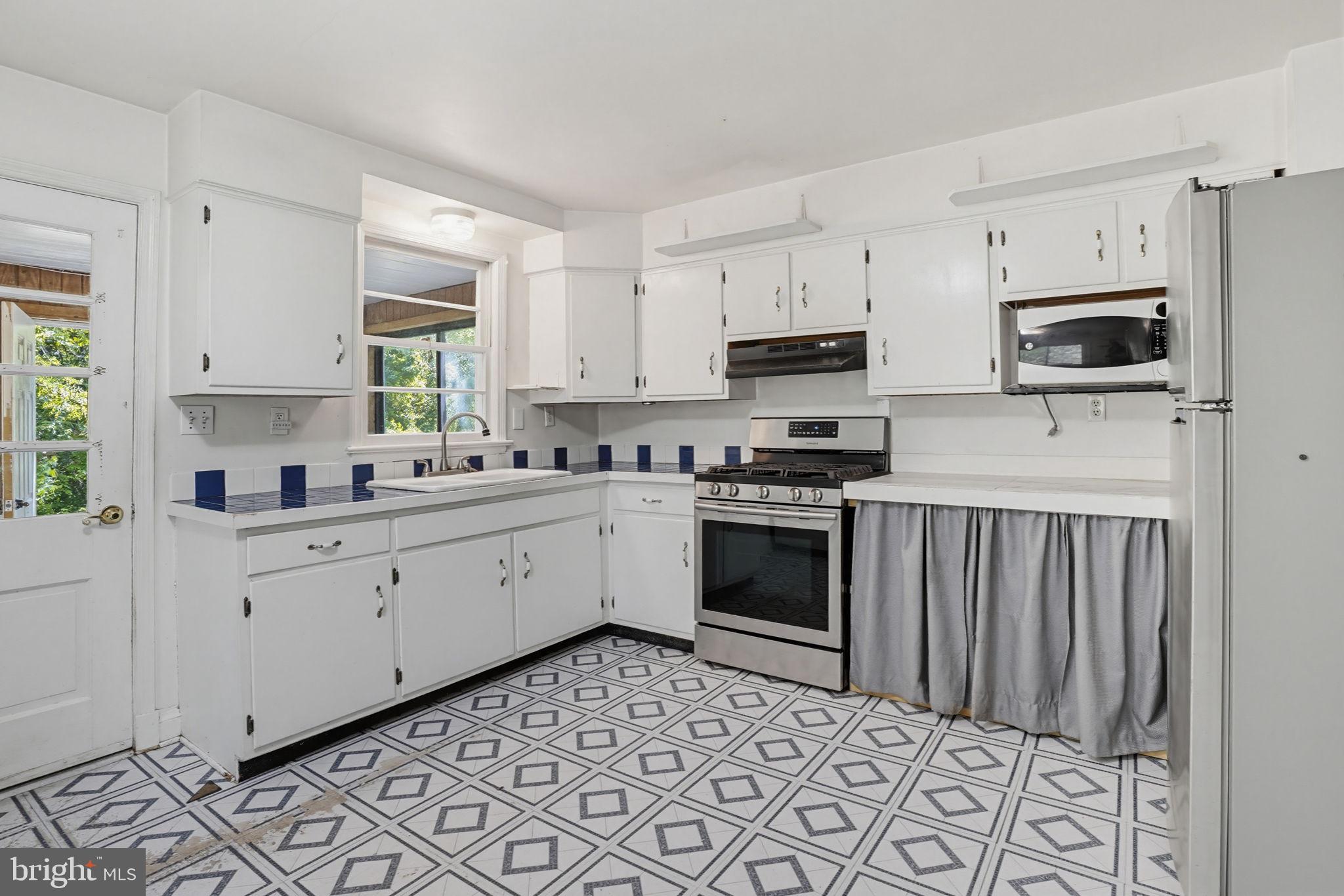 RIVERWOOD FARMS - Residential